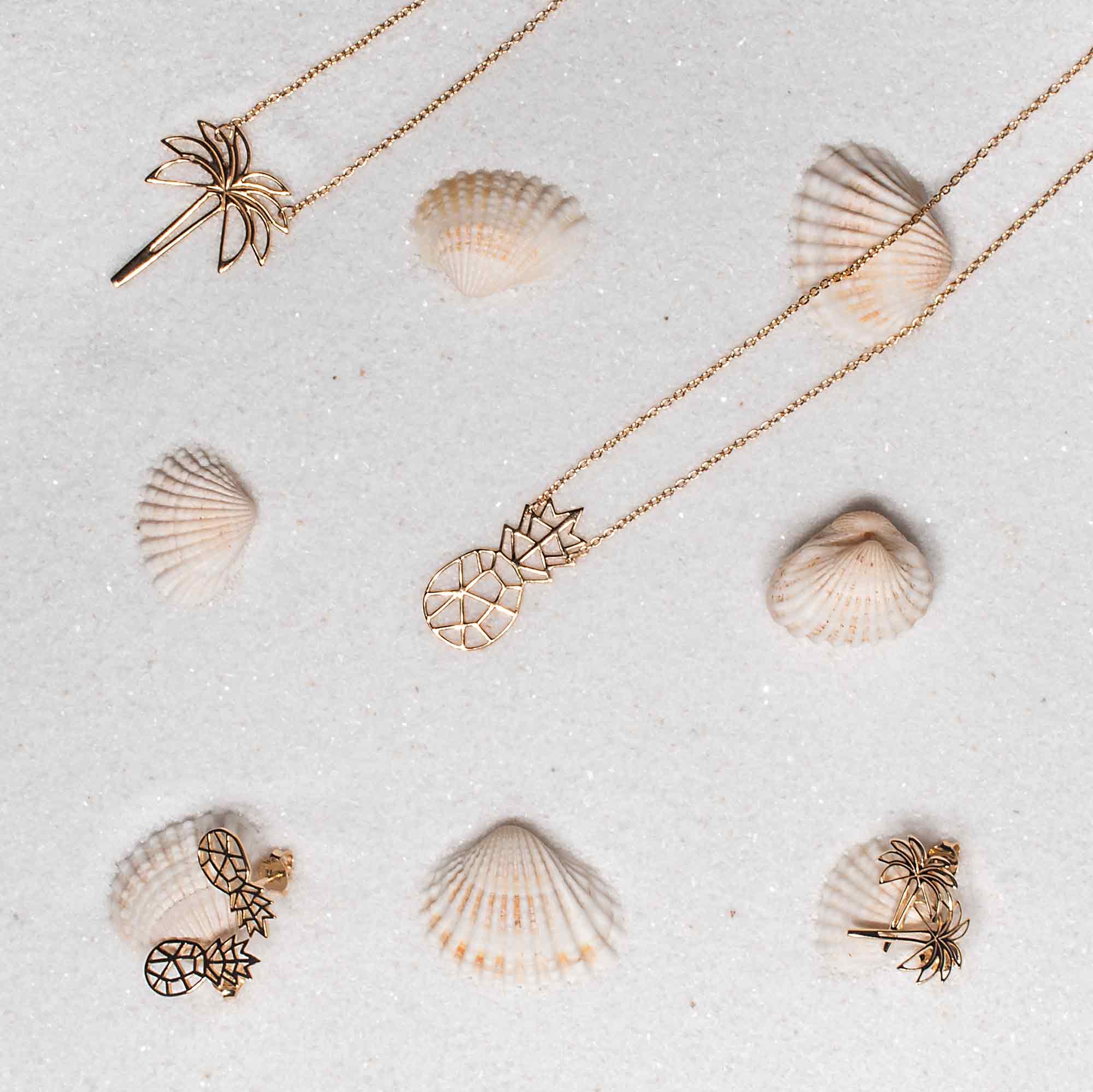 palm necklace