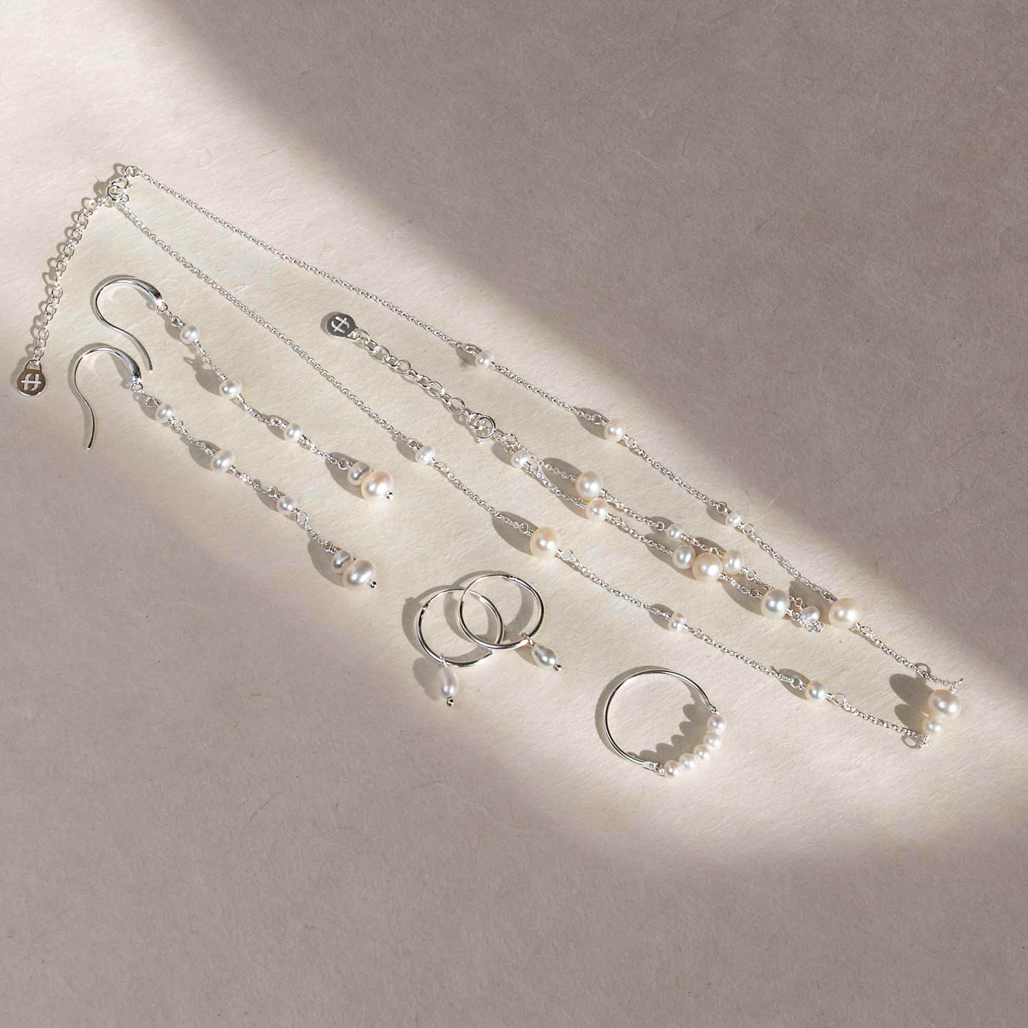 station pearl bracelet
