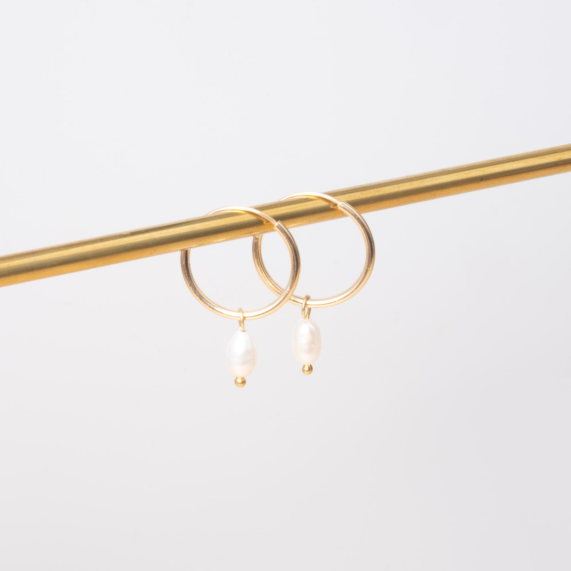 gemstone & pearl hoop