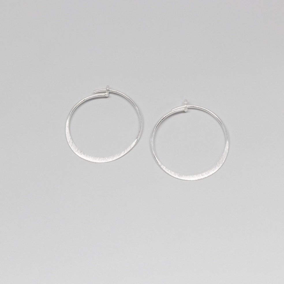 satin flat hoop - M / L