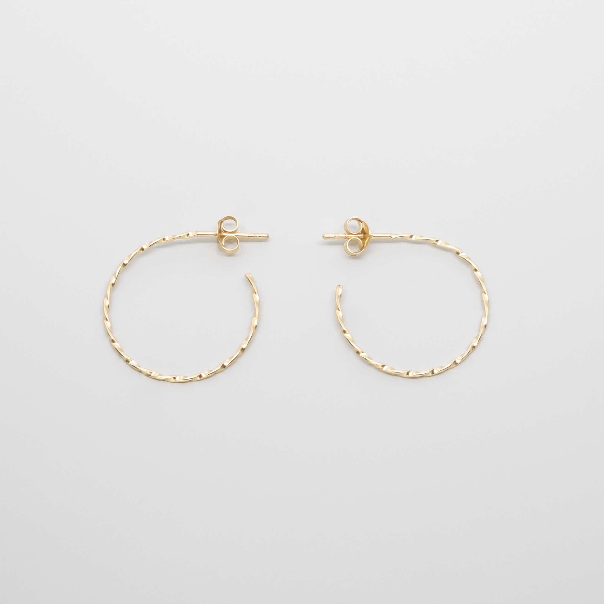 twisted hoop - XS / M