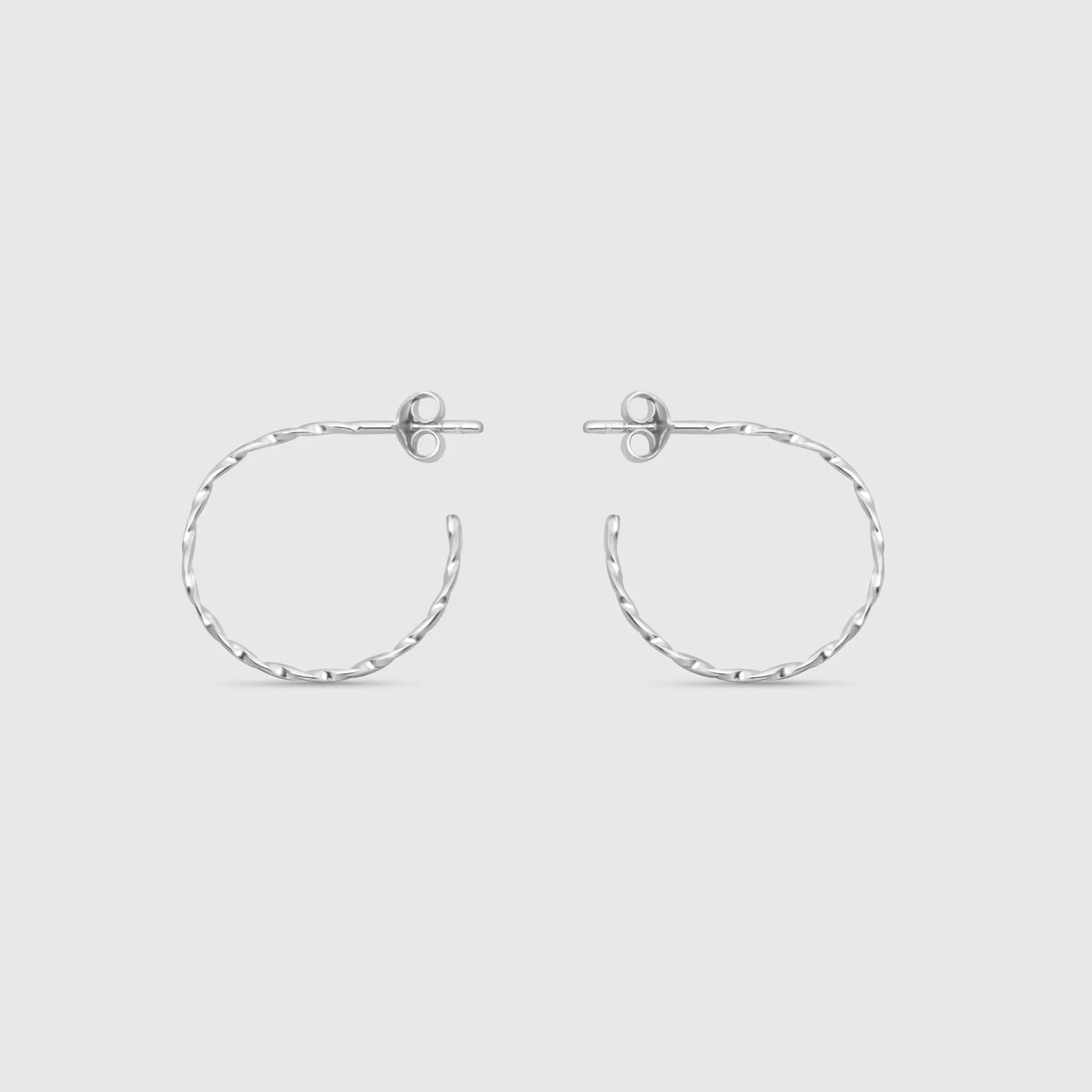 tiny twisted hoop - XS / M