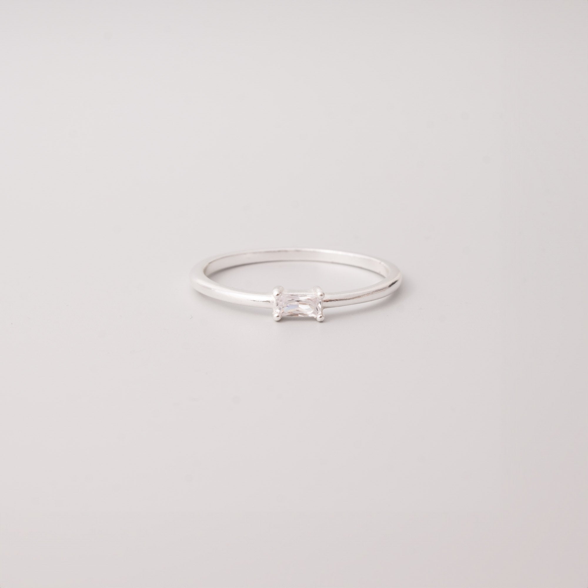 sparkle baguette ring