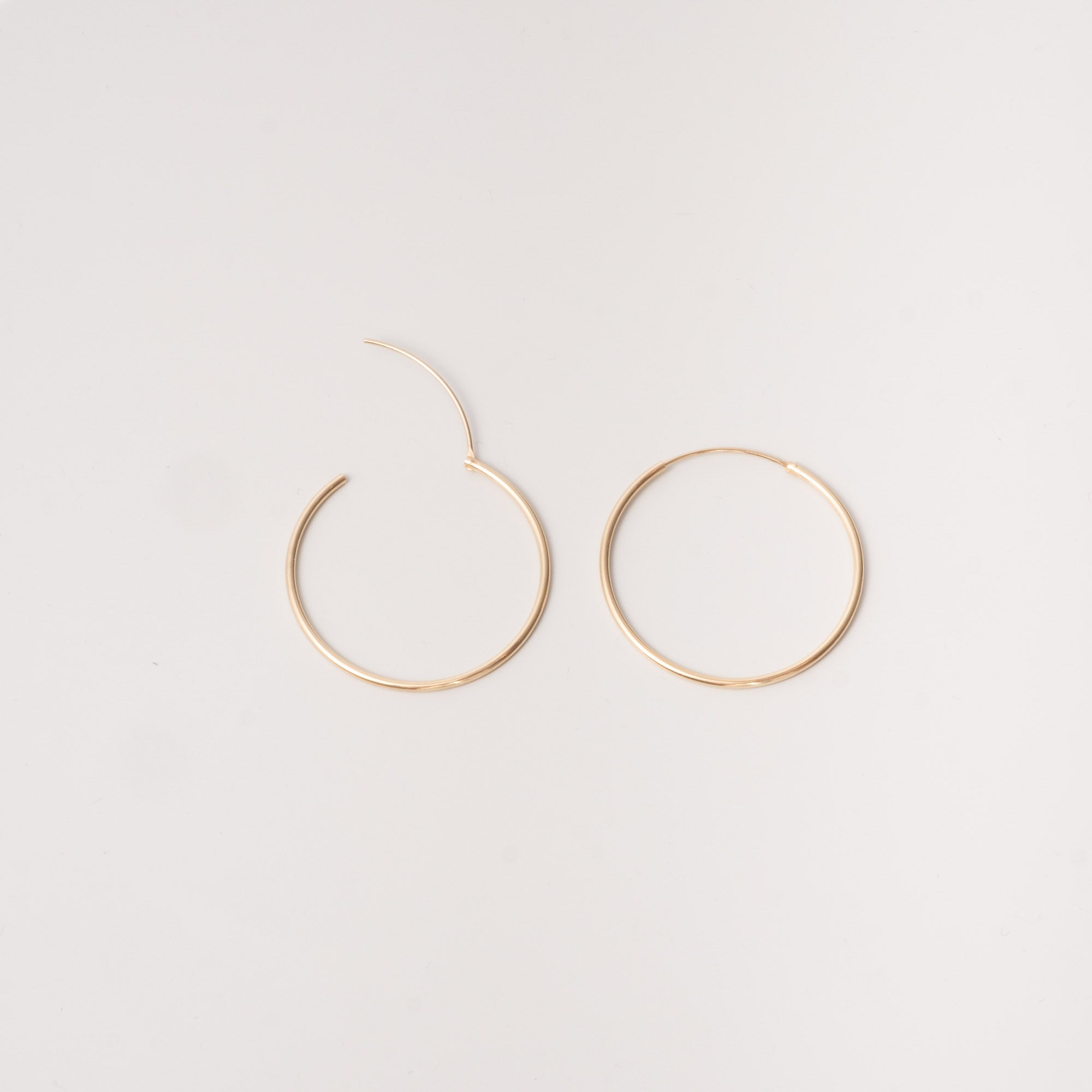 simple hoops | solid gold - XS / S / M