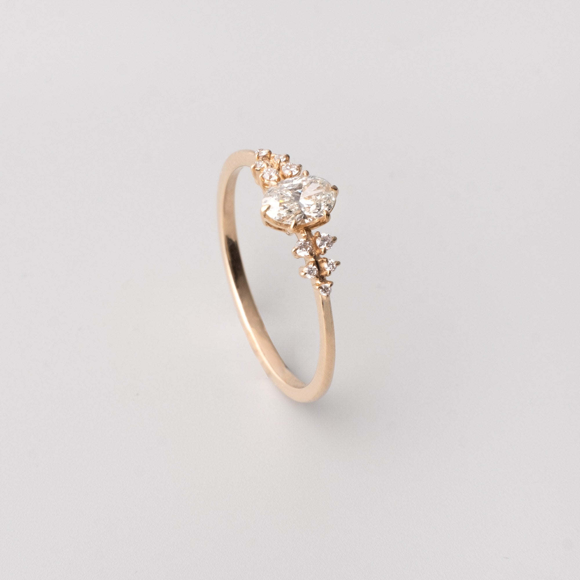 the iconic engagement ring | solid gold