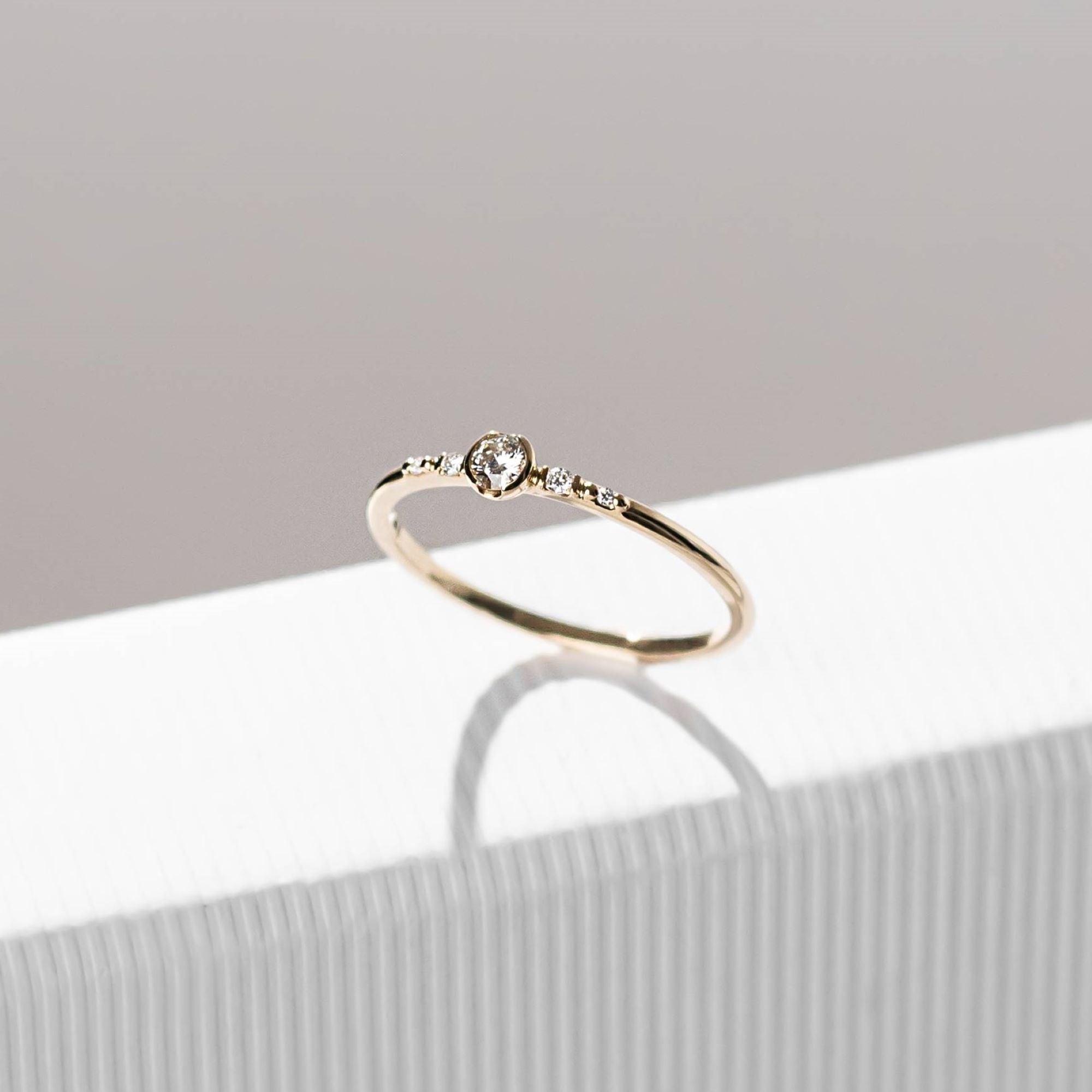 the modern engagement ring | solid gold