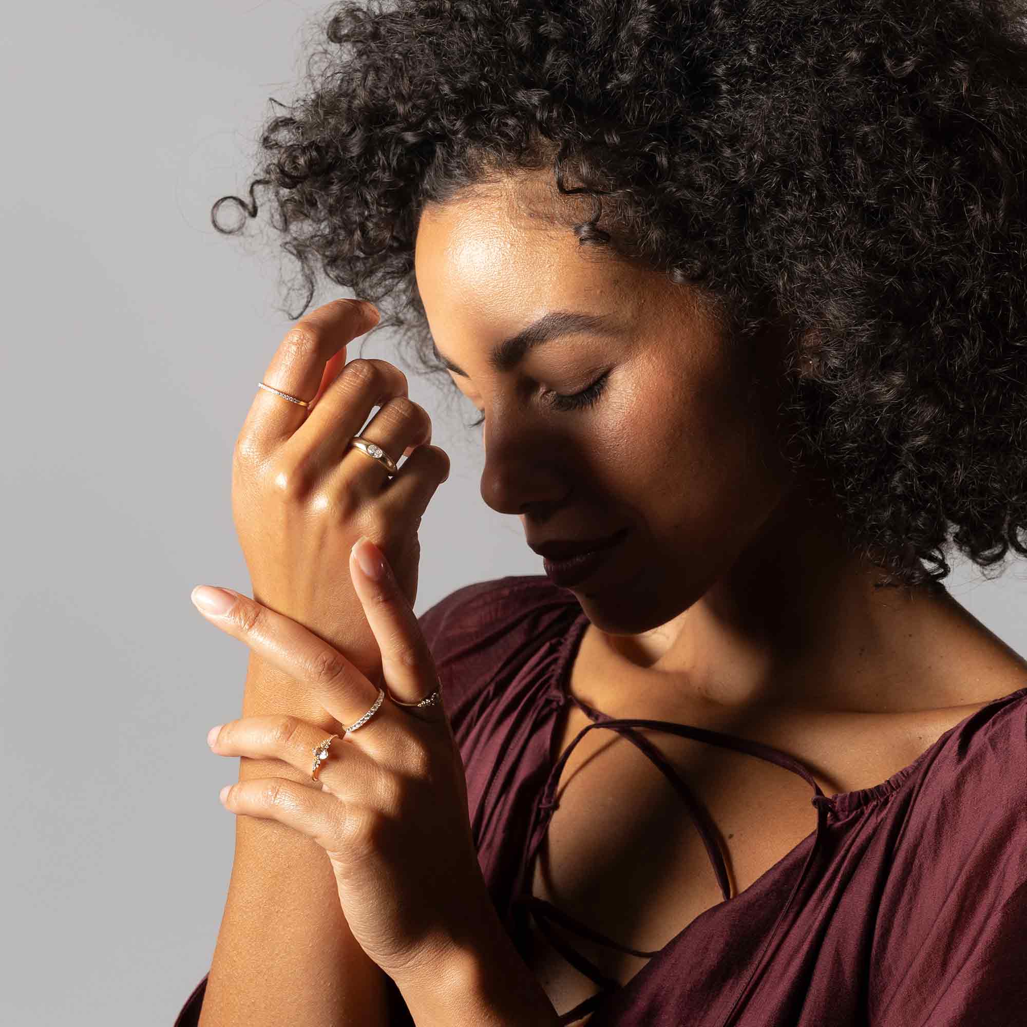 Bold ring solid gold oval diamond bombay