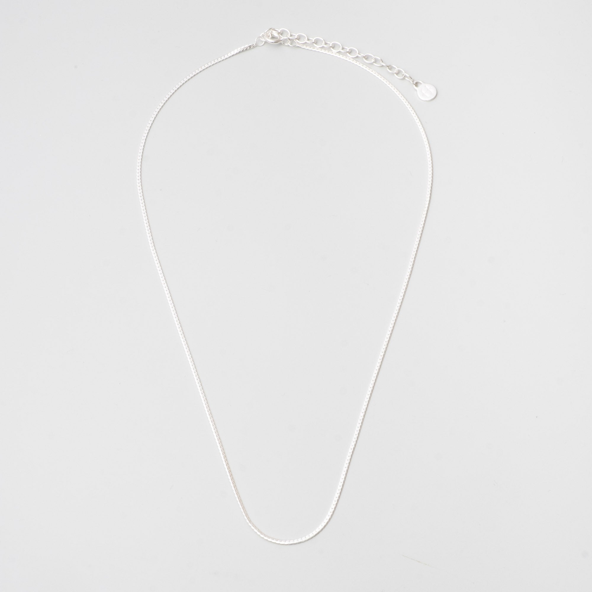 small flat choker necklace