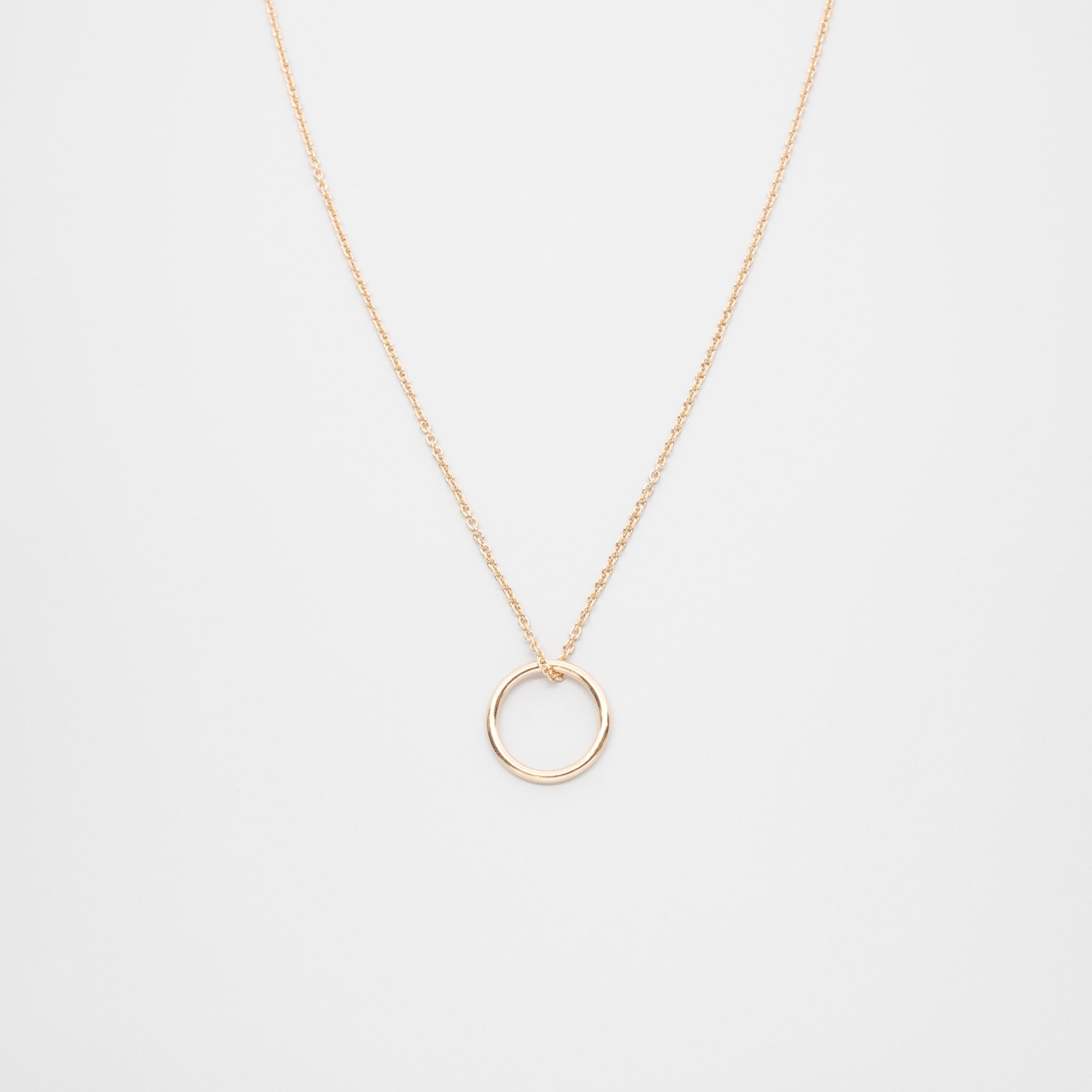 medium circle necklace | solid gold