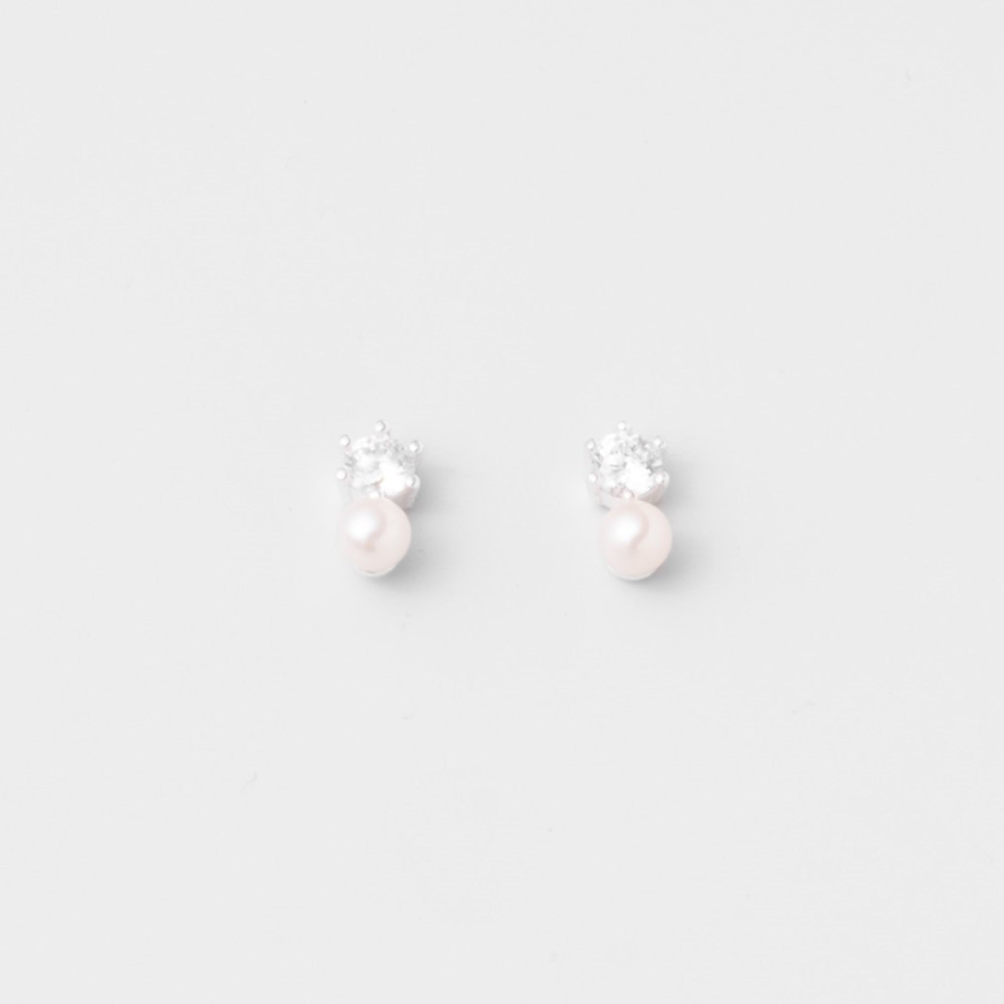sparkle & pearl stud