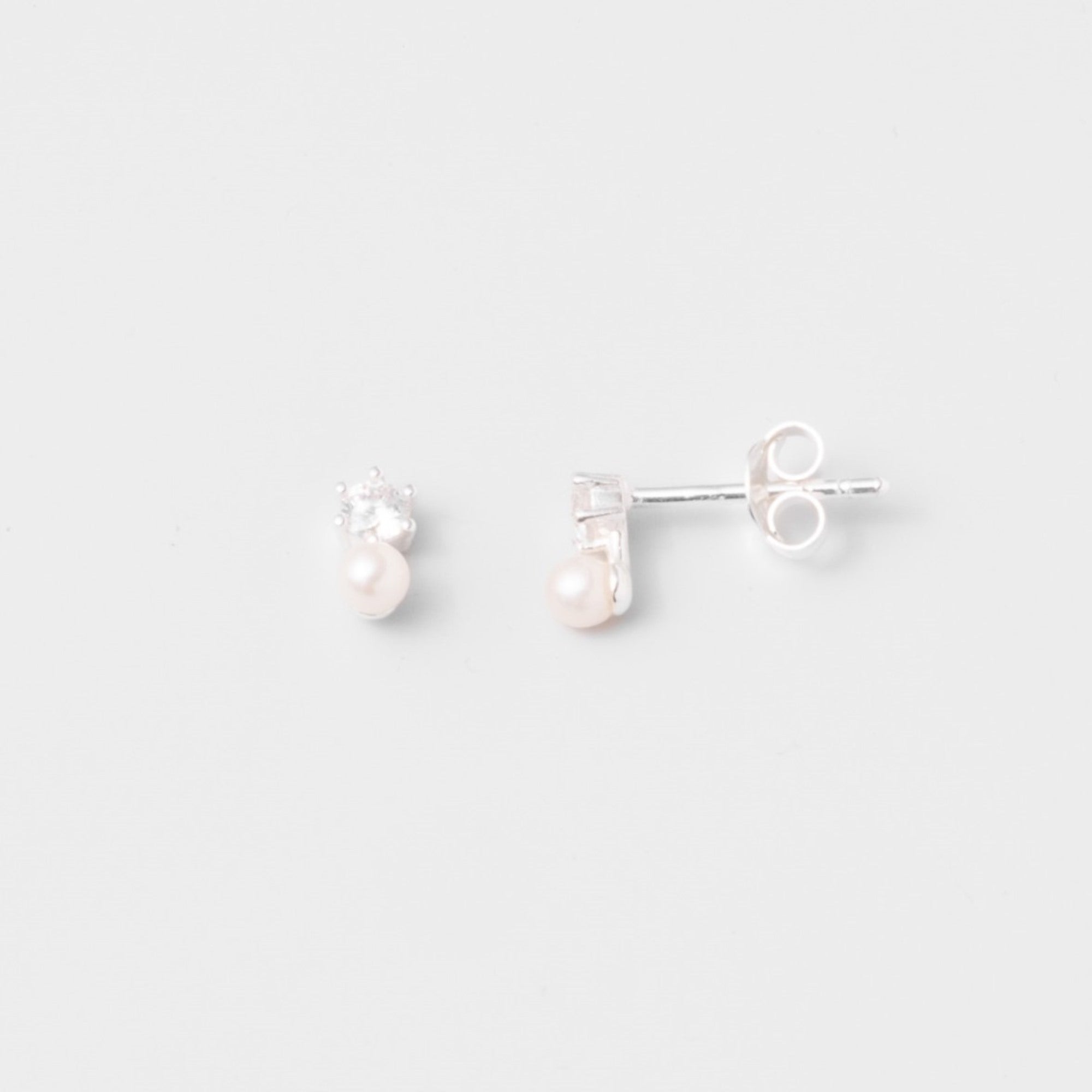 sparkle & pearl stud