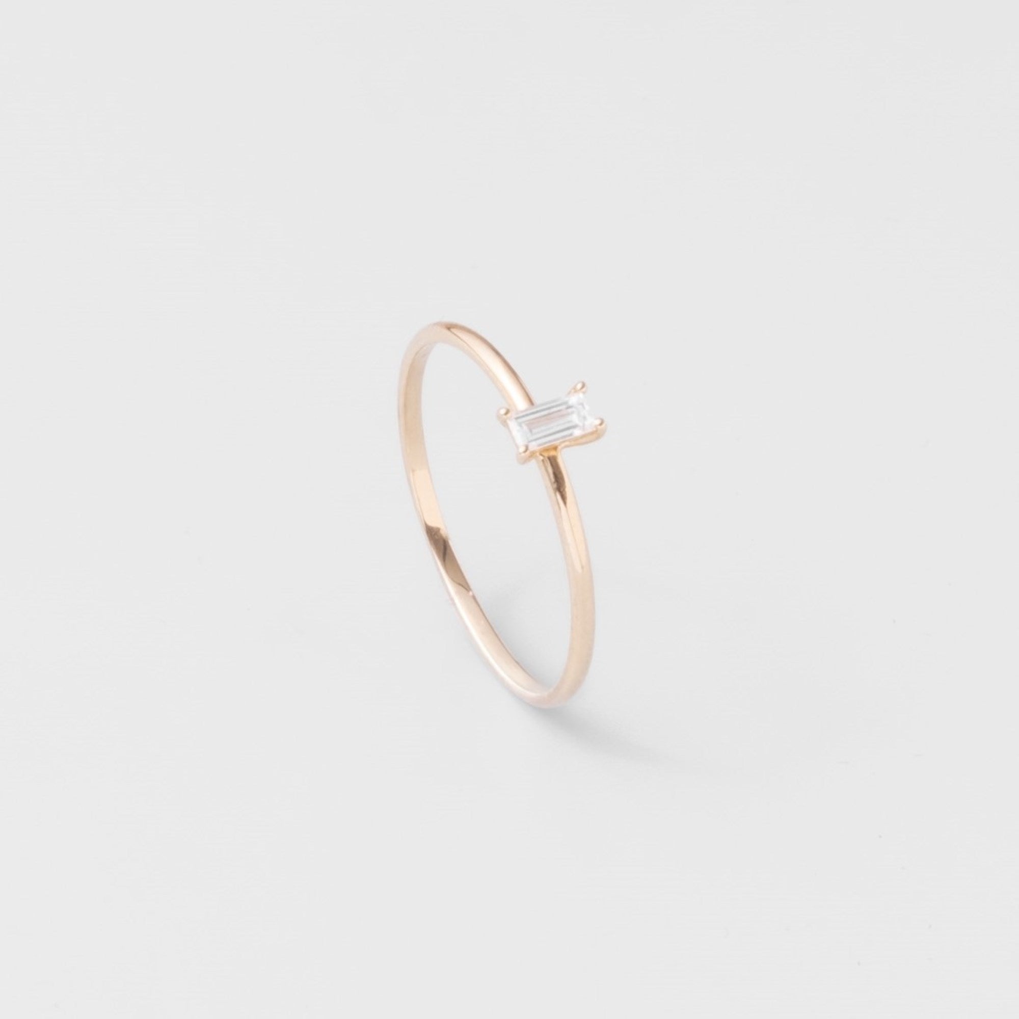 diamond baguette ring | solid gold