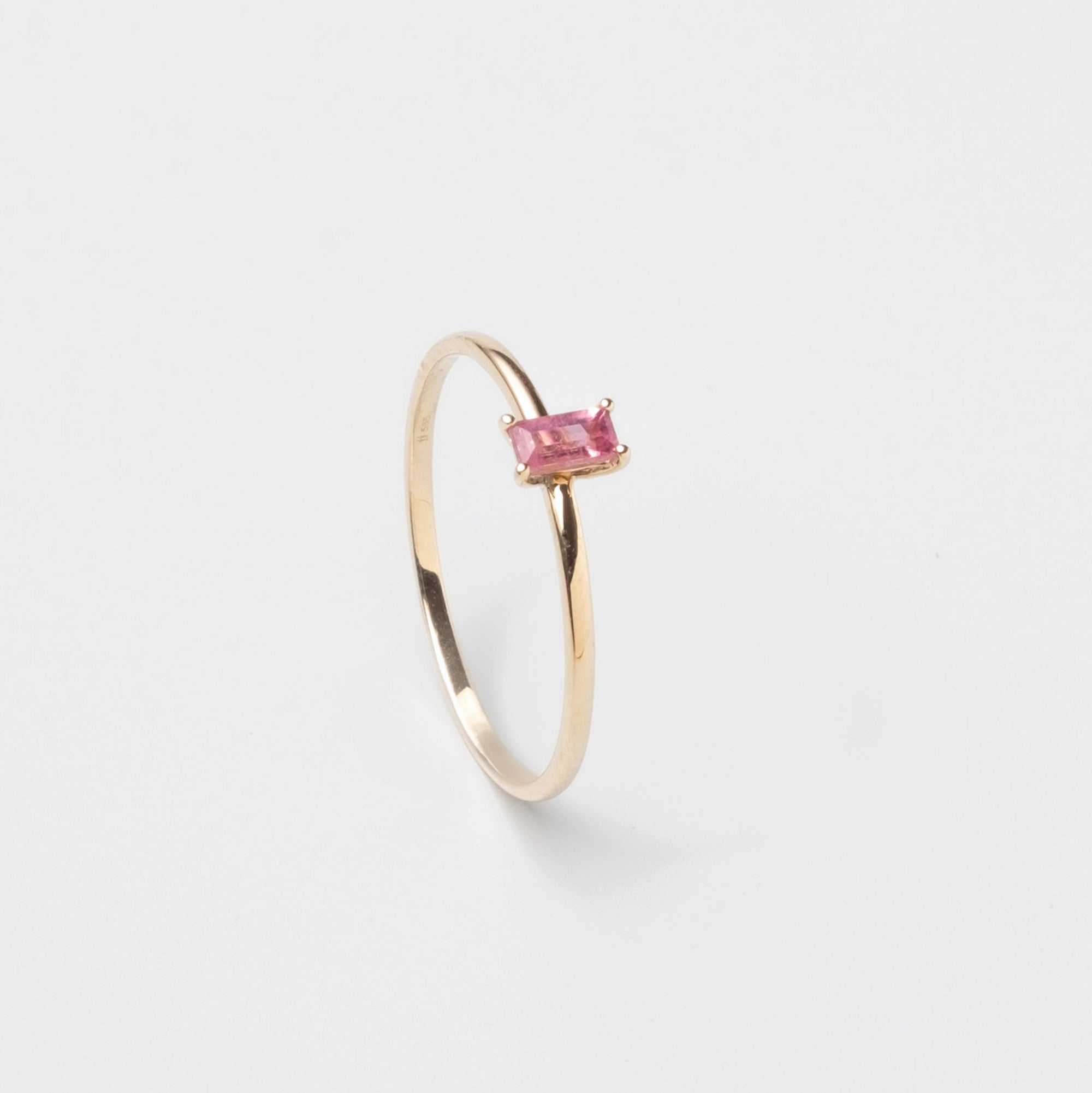 colored baguette ring | solid gold