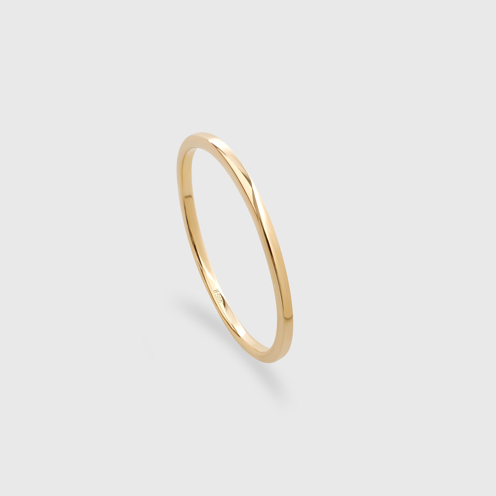 bold single ring | solid gold