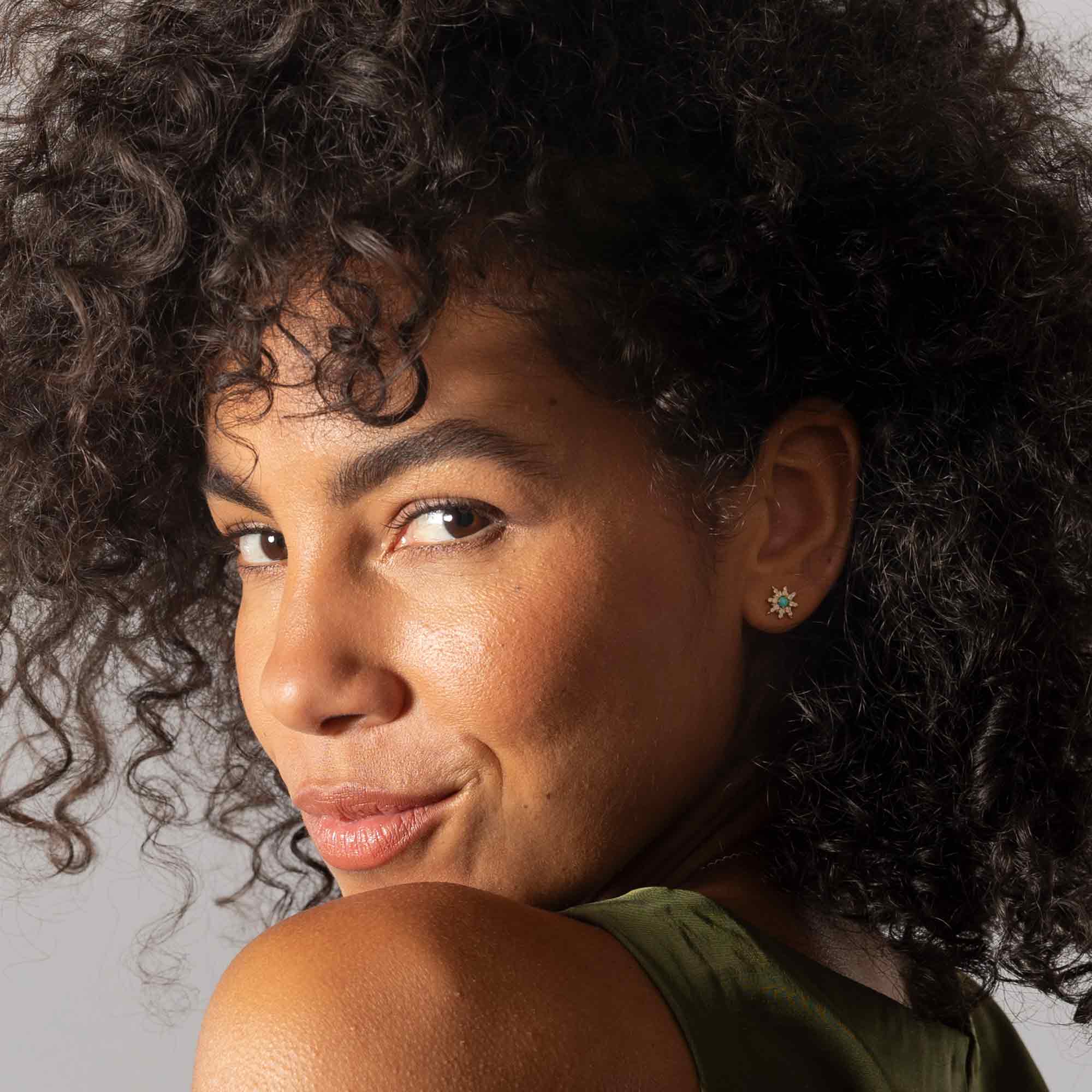 ohrstecker solid gold diamond turquoise stud worlds origins wolfgang joop