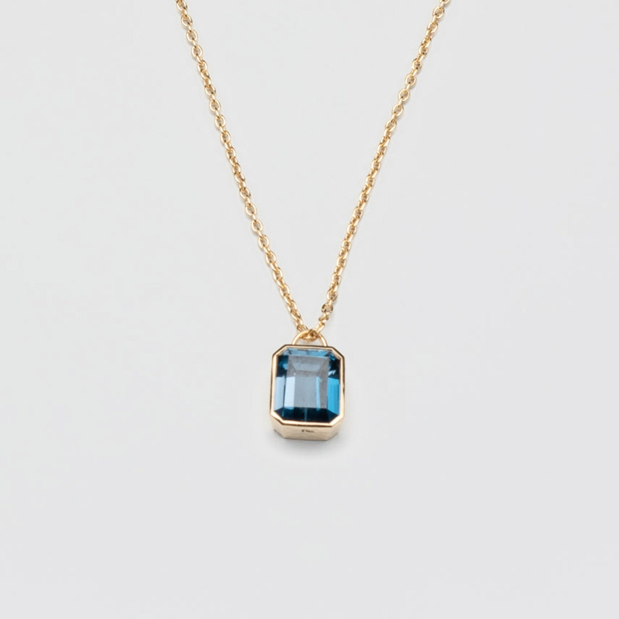 precious hammered necklace | solid gold