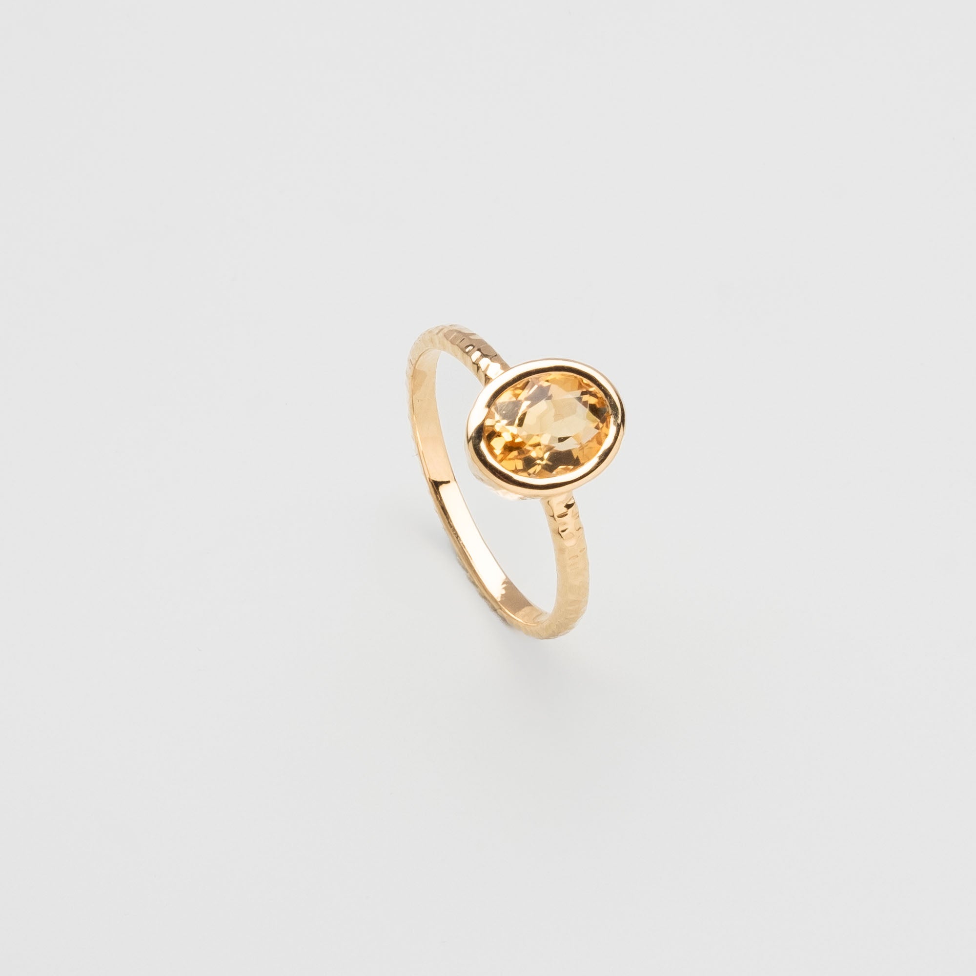 precious hammered ring | solid gold