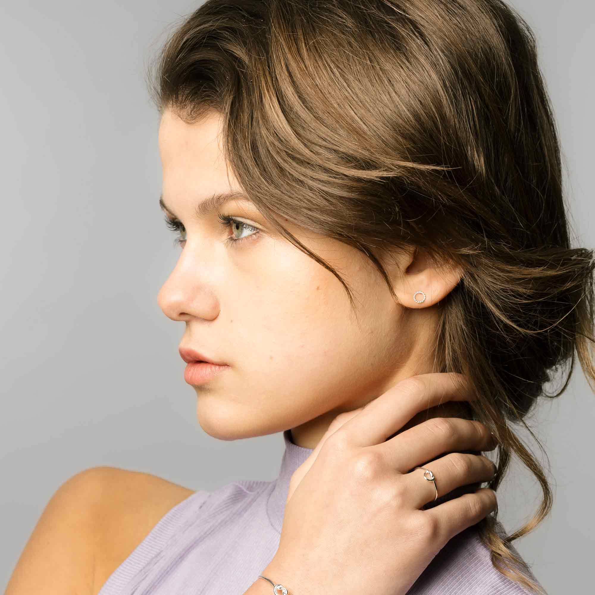 twisted circle studs