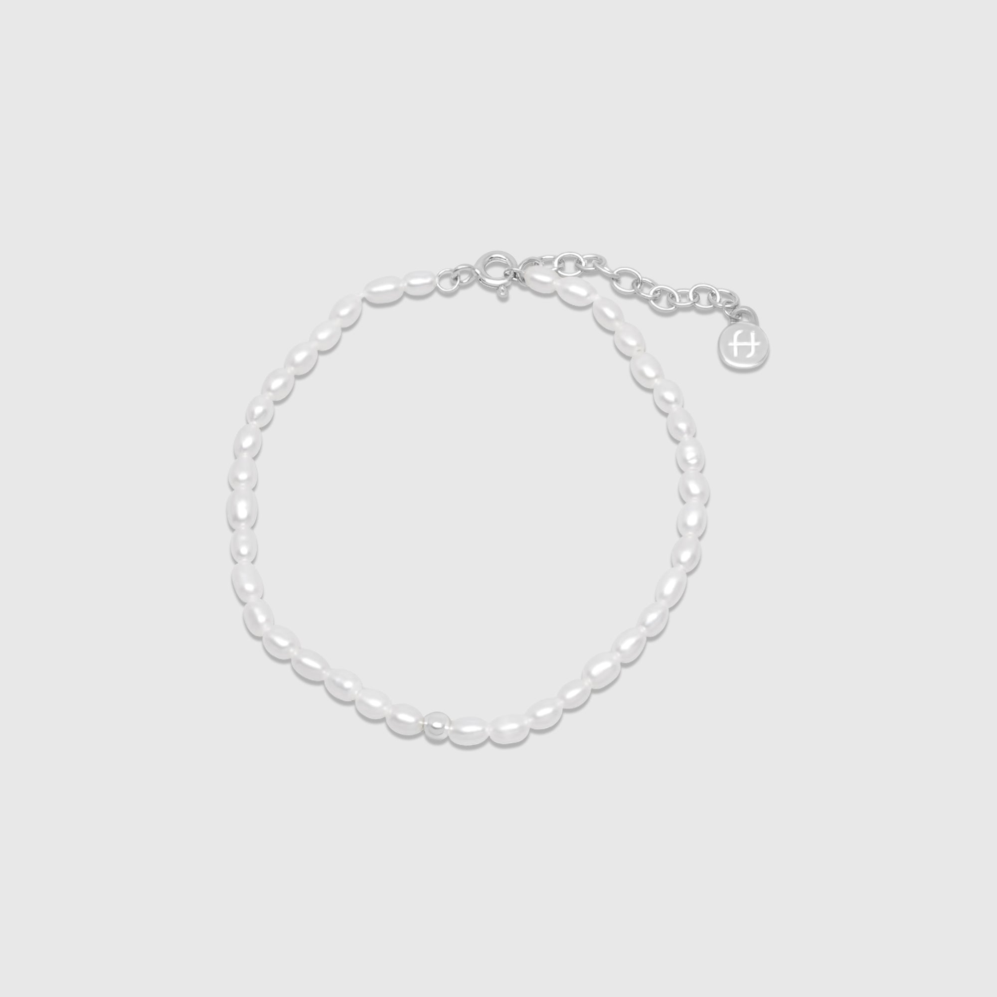 pearl bracelet