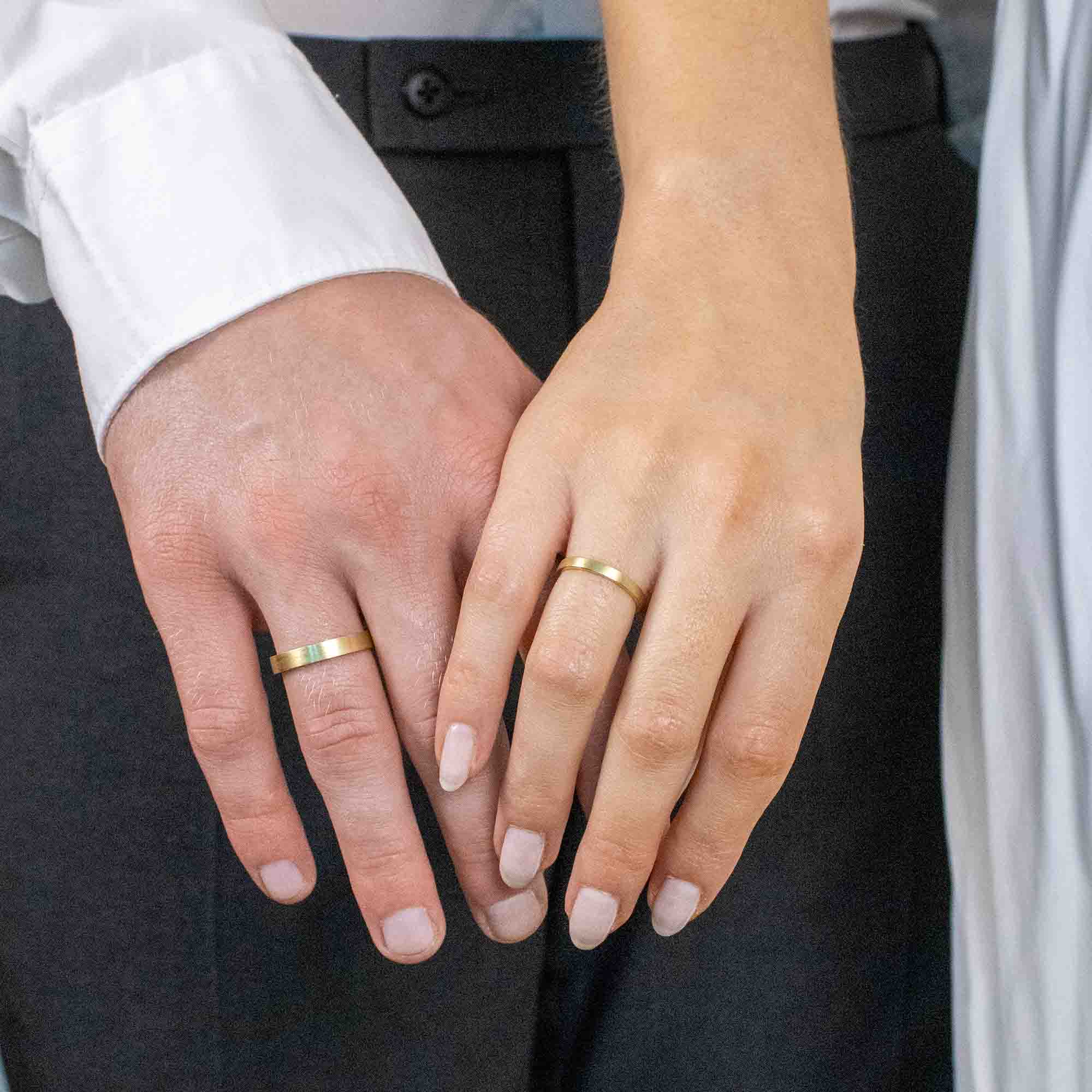 Ehering - satin wedding band | solid gold