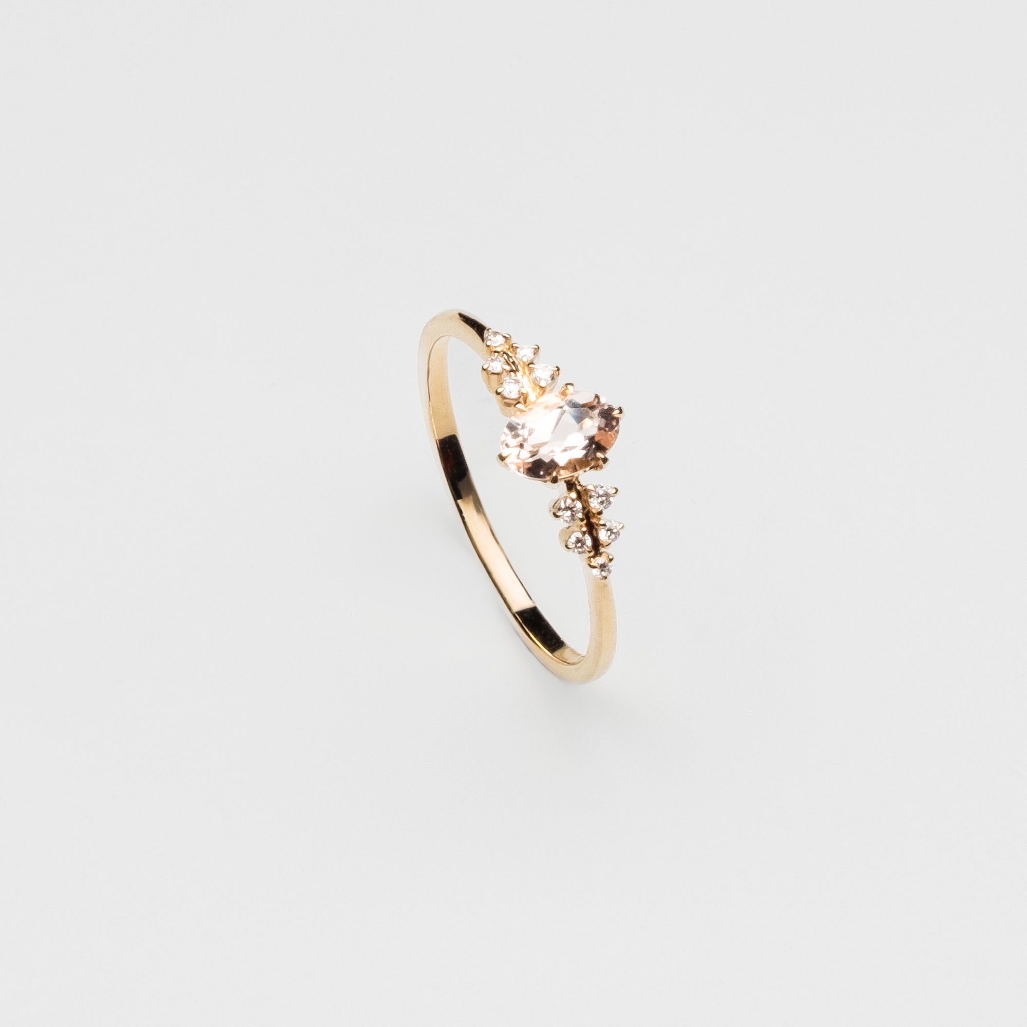 the iconic morganite engagement ring | solid gold
