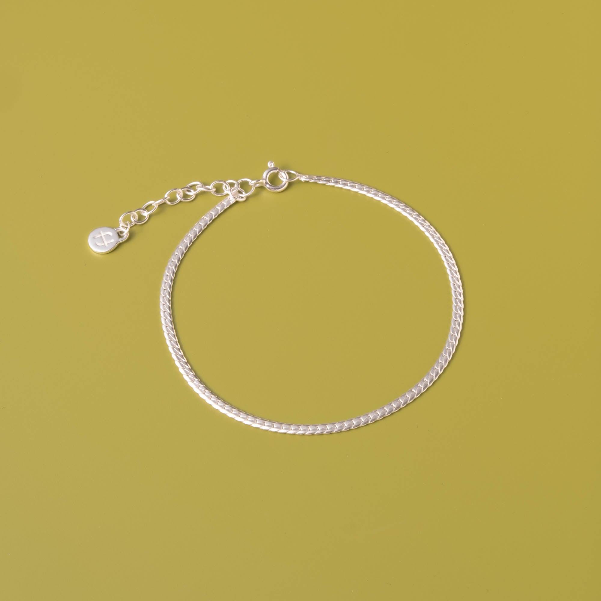 flat chain bracelet