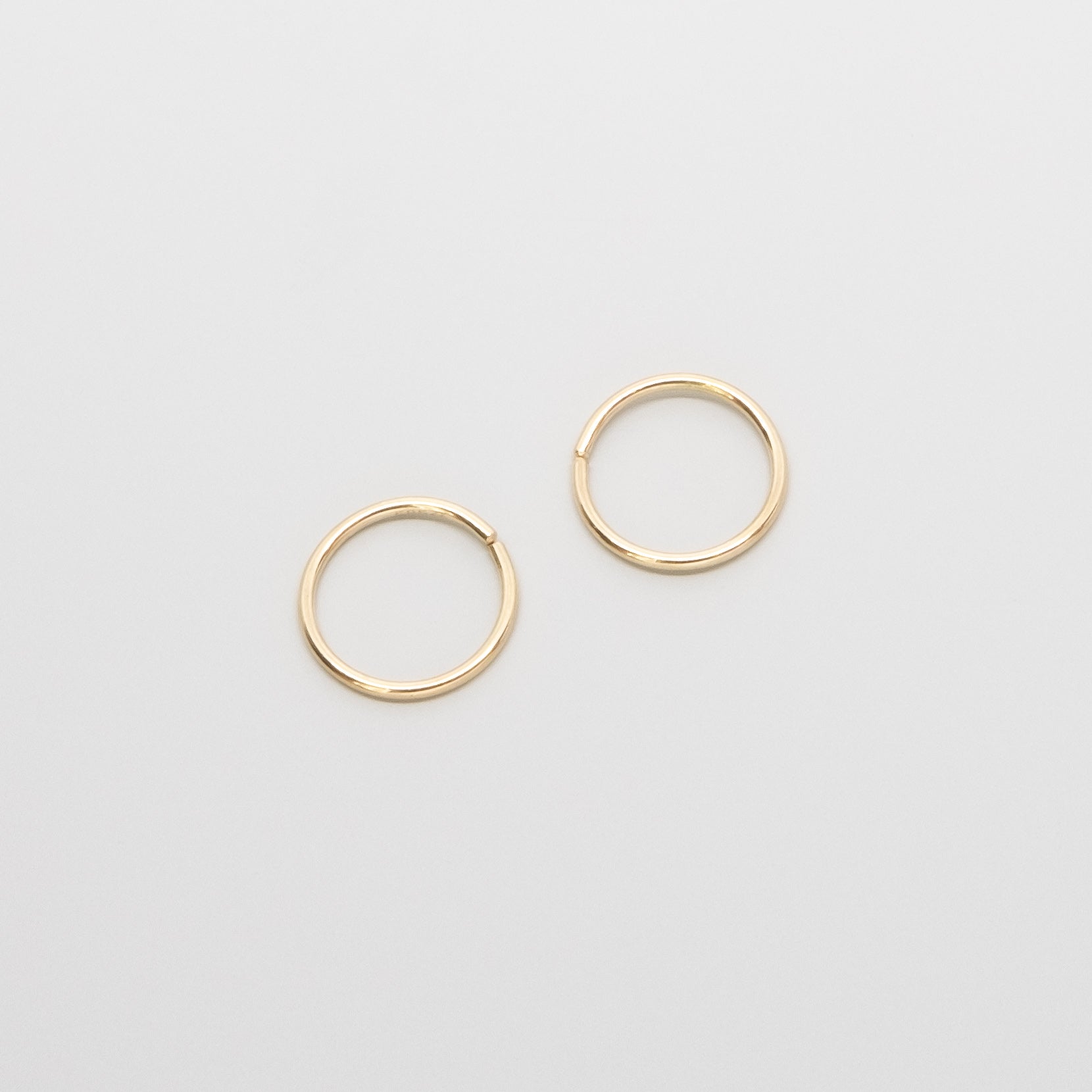 shiny mini hoops | solid gold