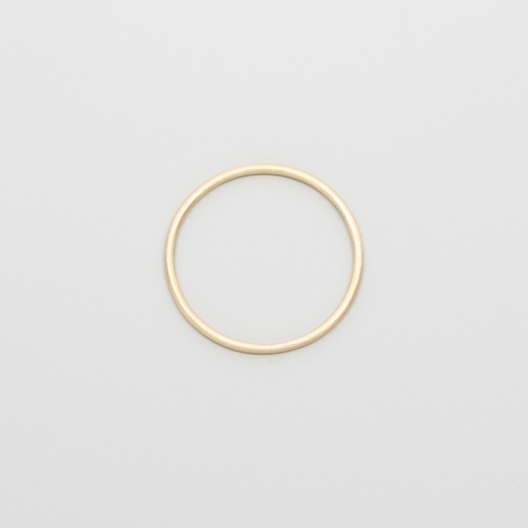 satin single ring | solid gold