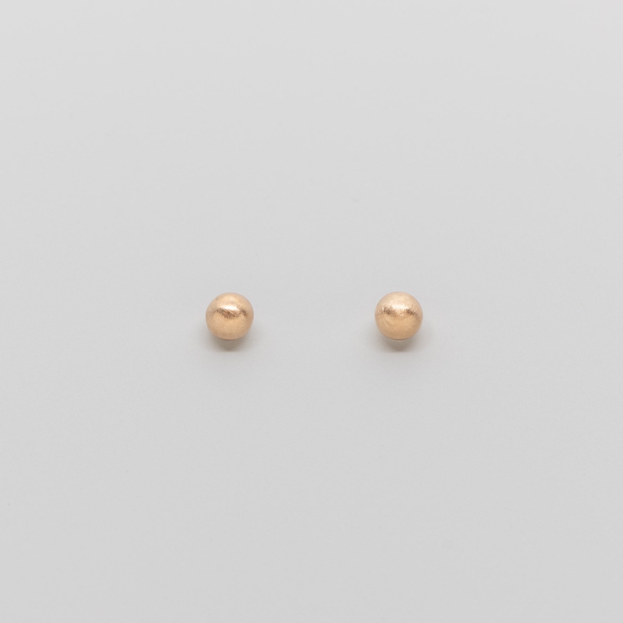 satin ball stud