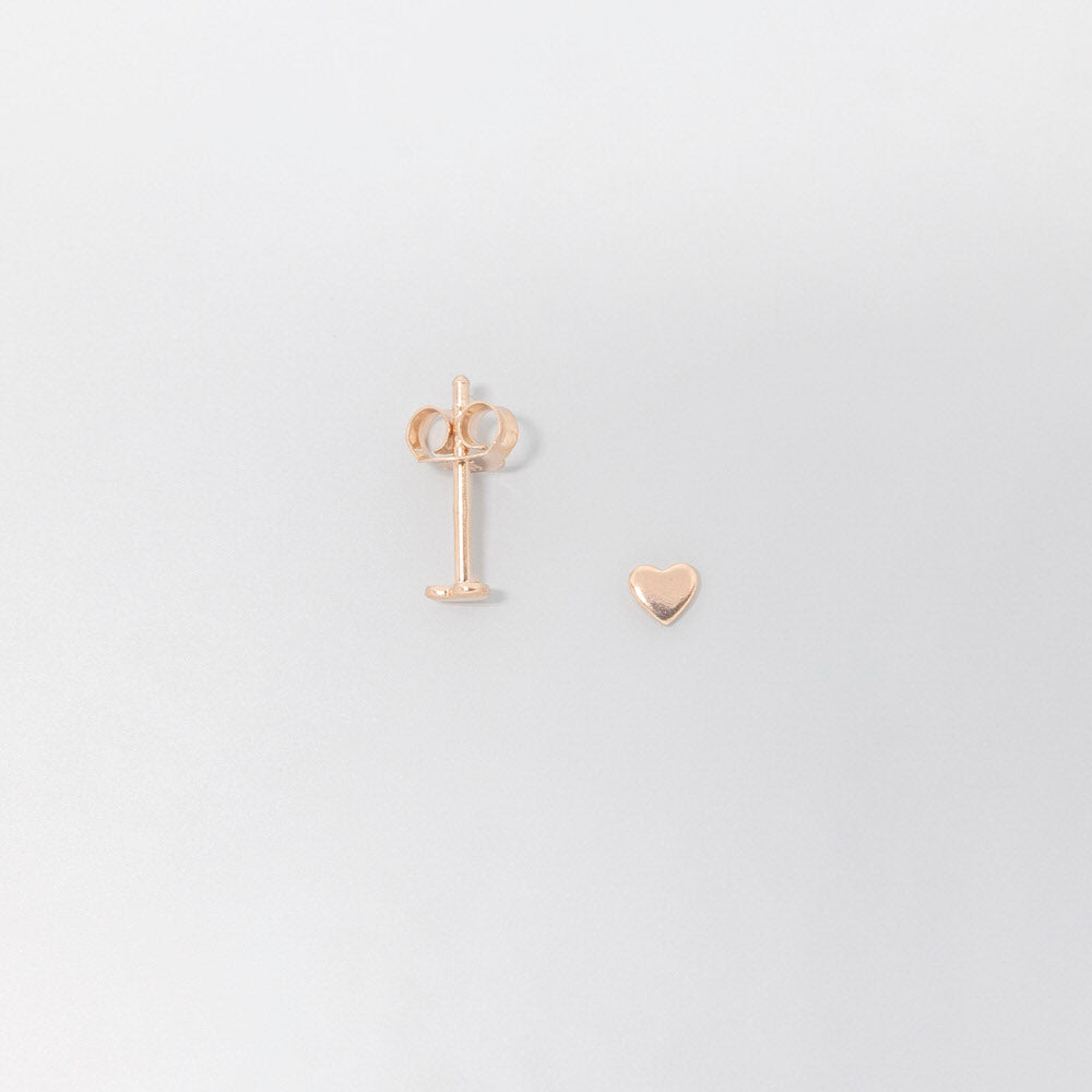 shiny heart stud