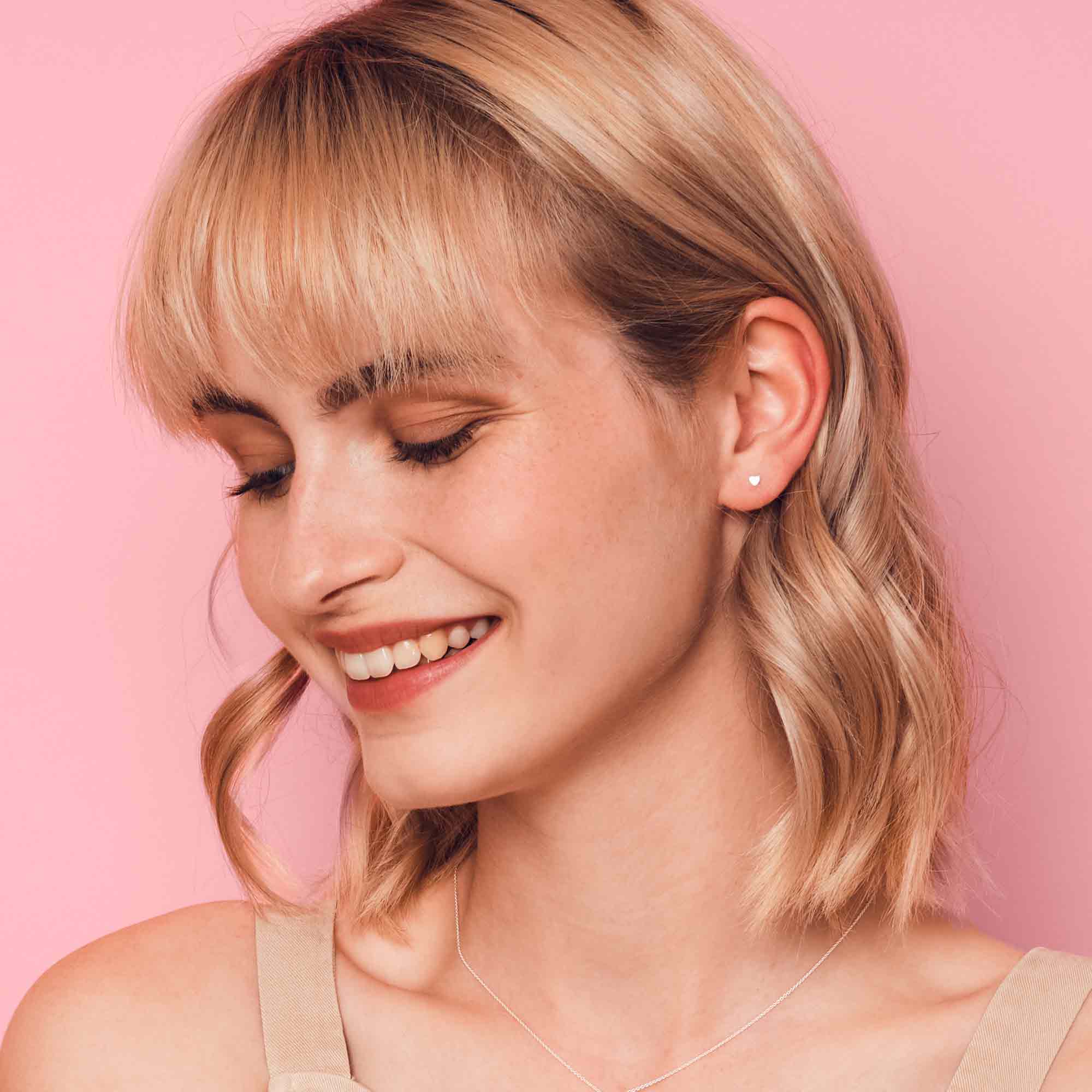 shiny heart stud