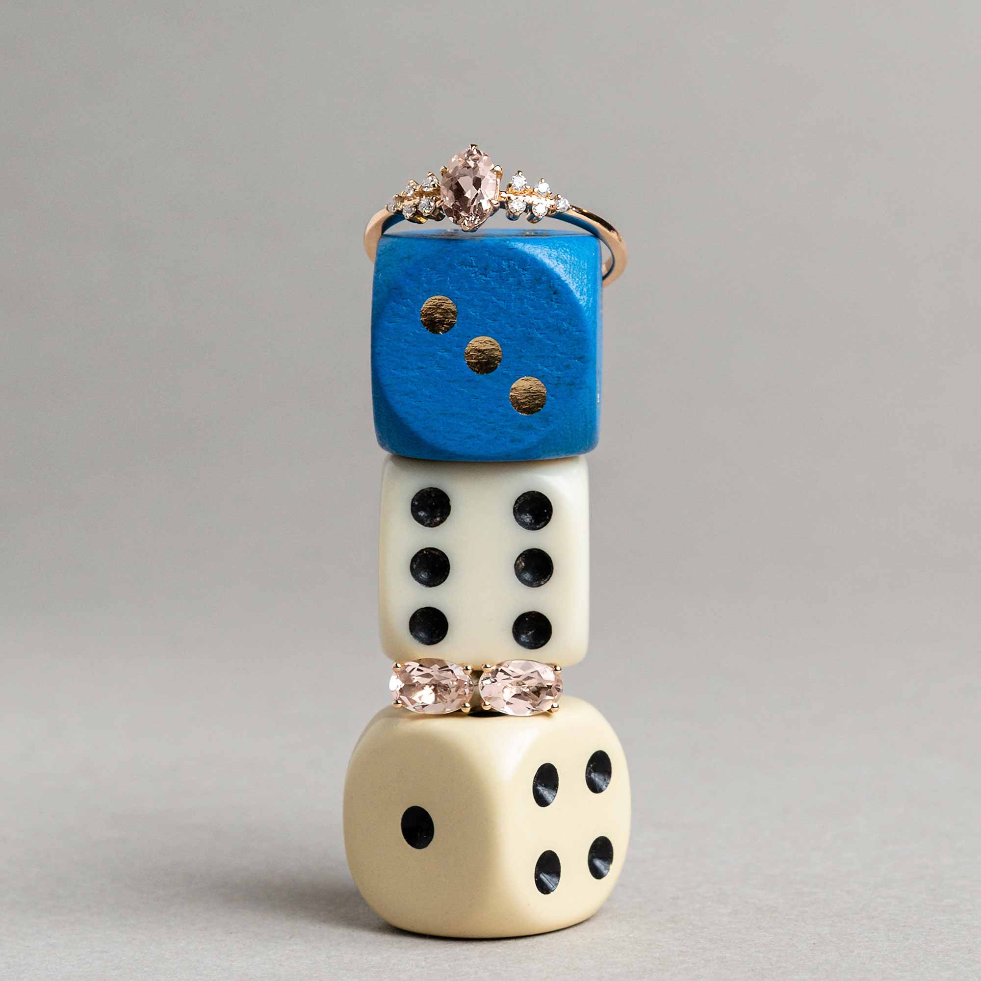 the iconic morganite engagement ring | solid gold