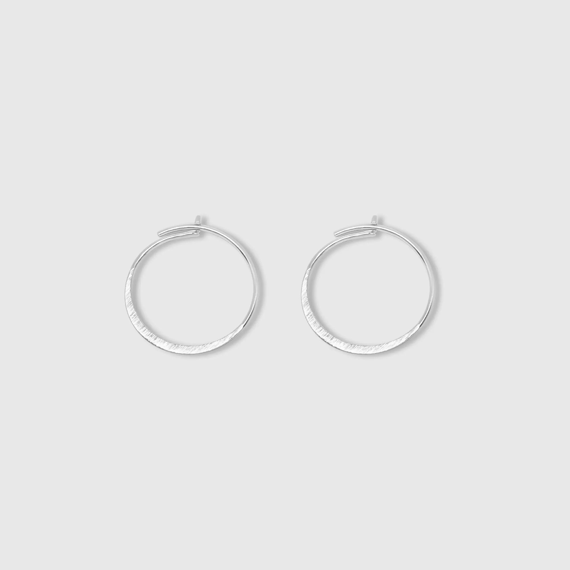 satin flat hoop - M / L