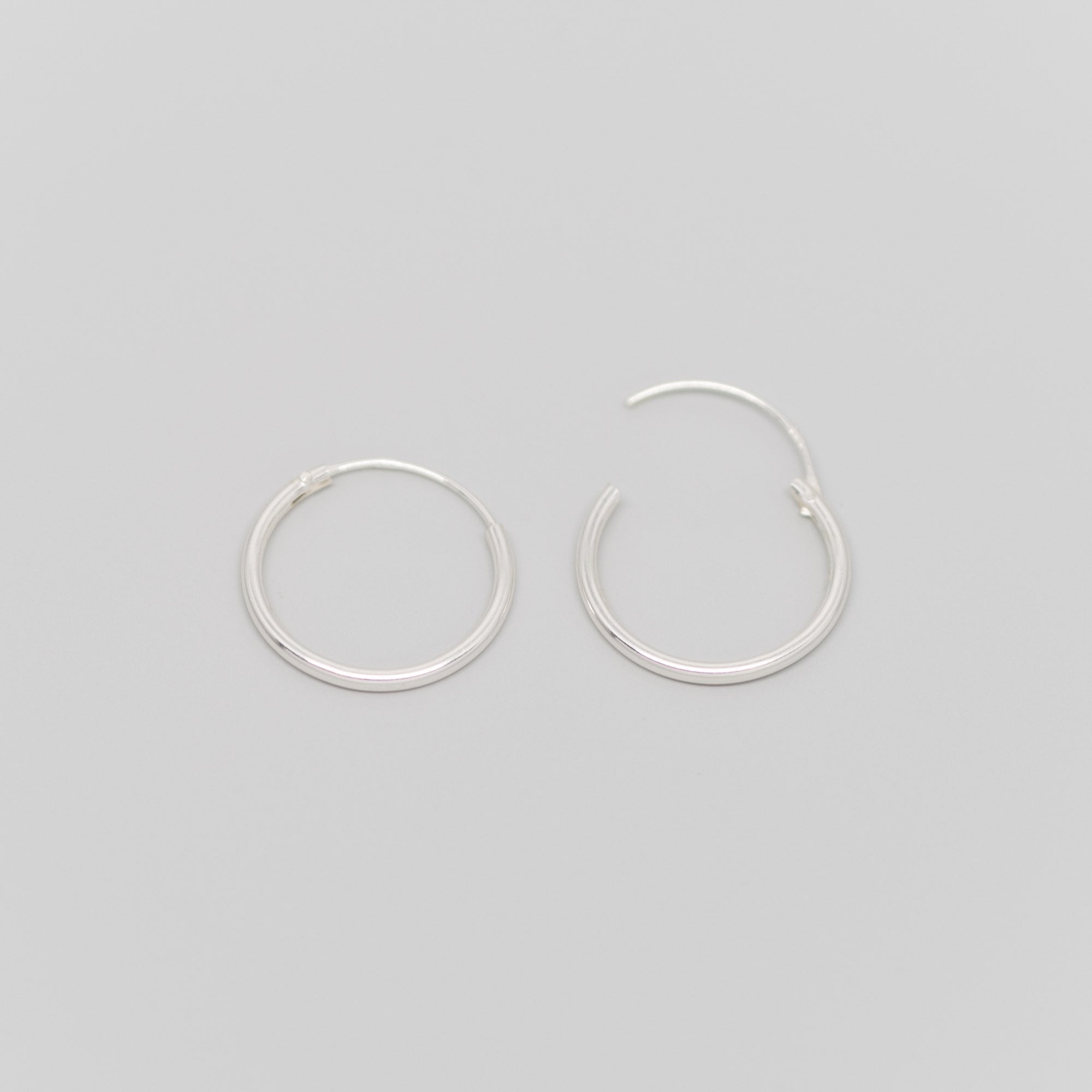 simple hoop - XS / S / M / L