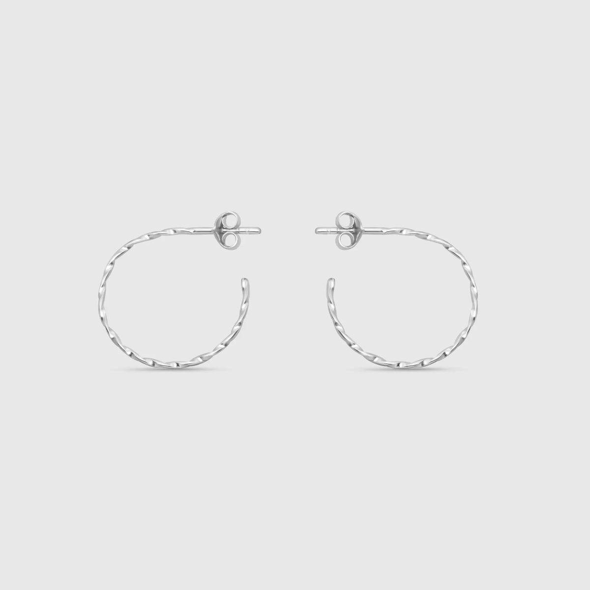 tiny twisted hoop - XS / M