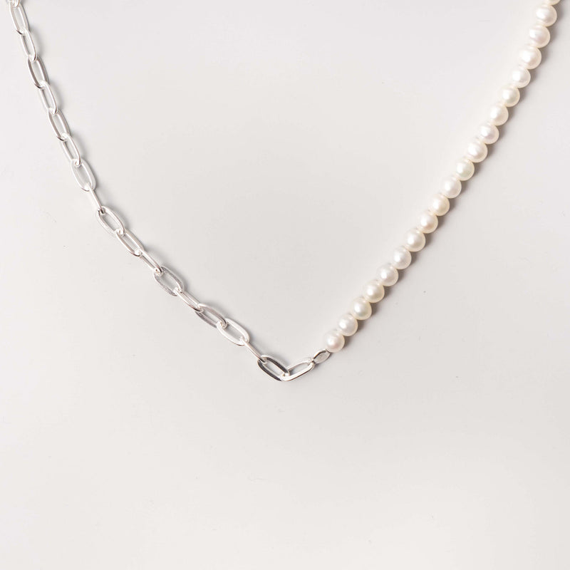pearl & chain necklace