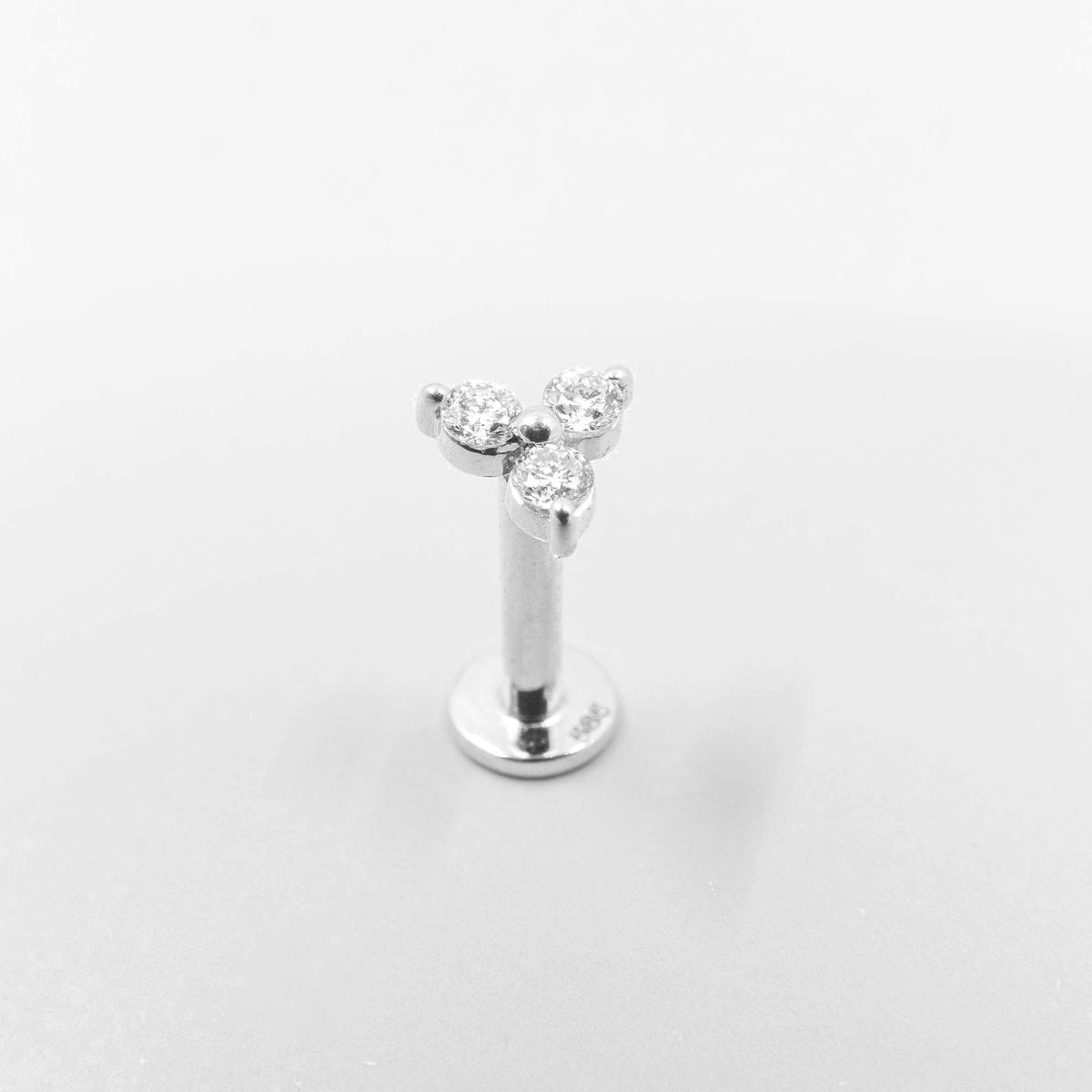 Reservierung - triple diamond helix stud (179€)