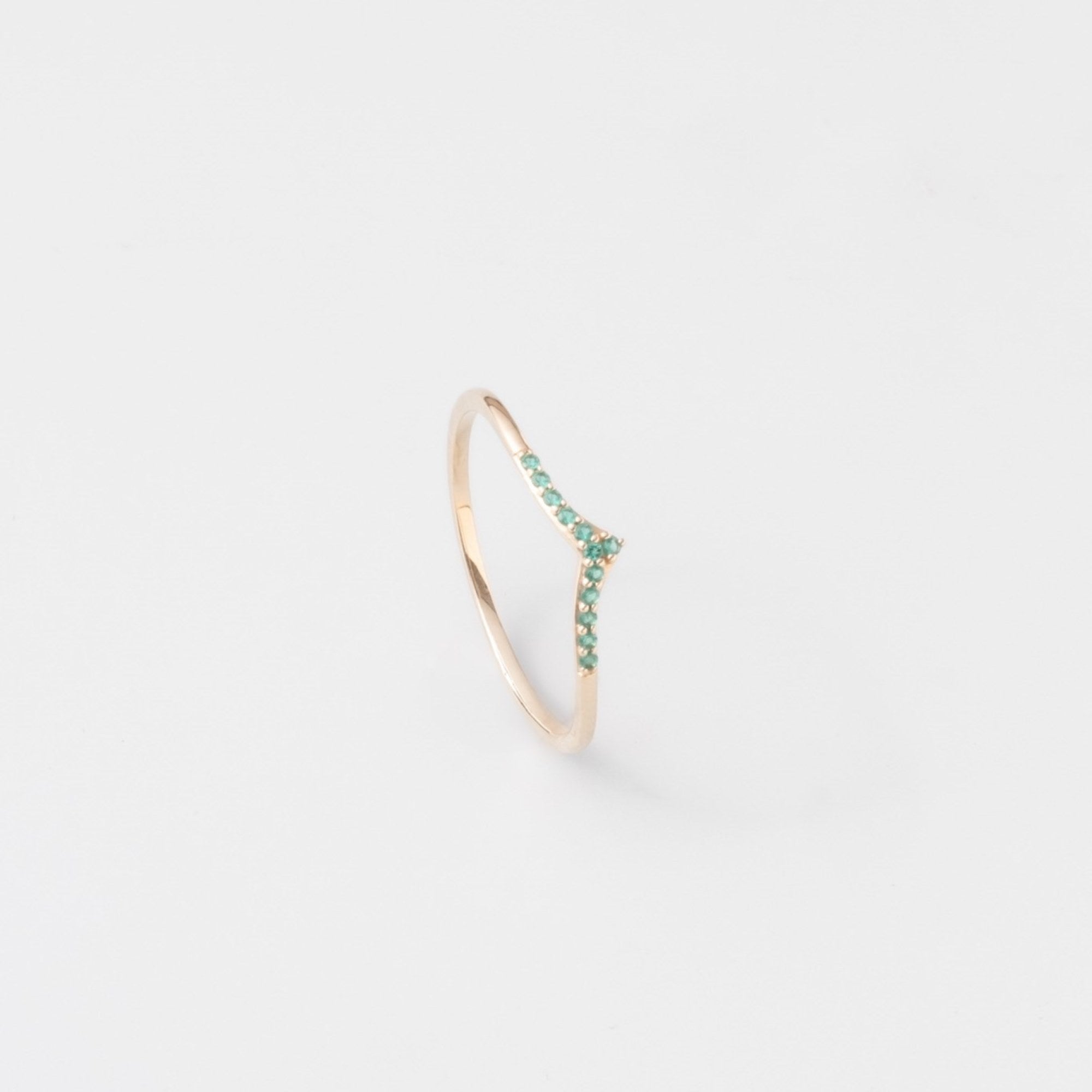 tiara emerald ring | solid gold