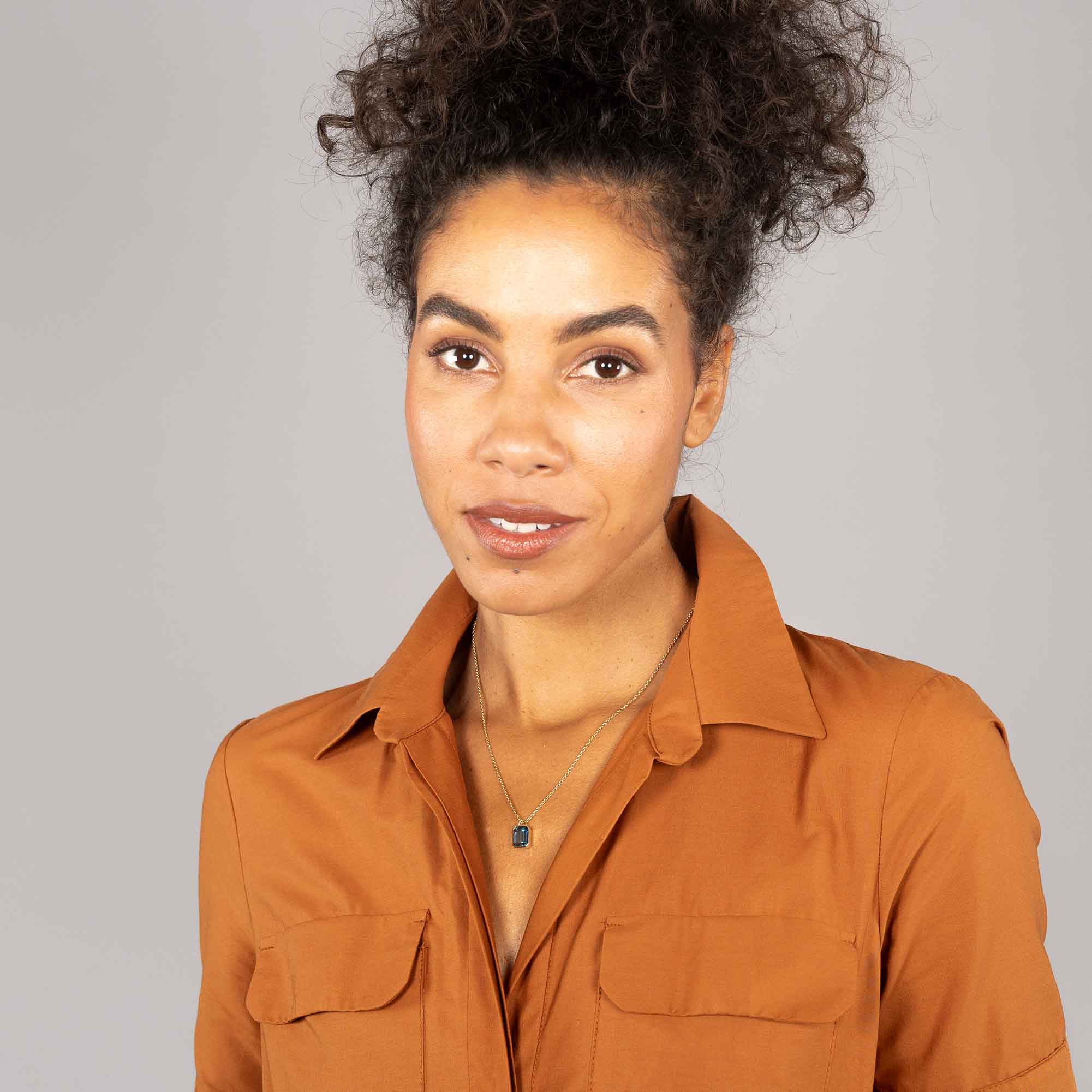 Anhänger kette blue topaz echtgold worlds origins wolfgang joop