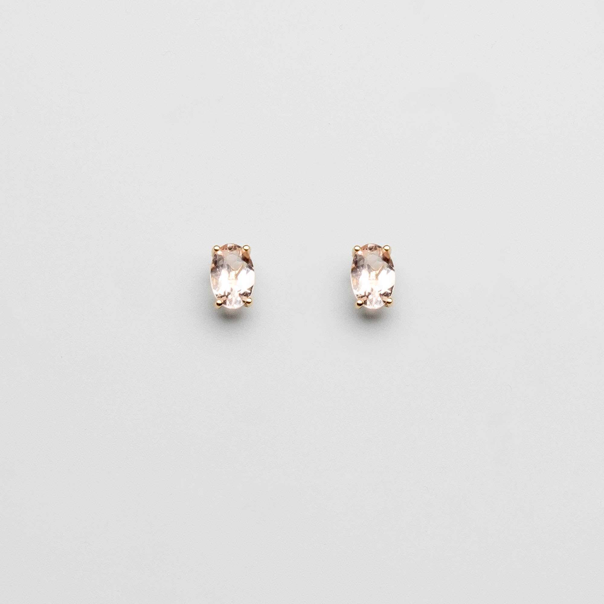 oval morganite stud | solid gold