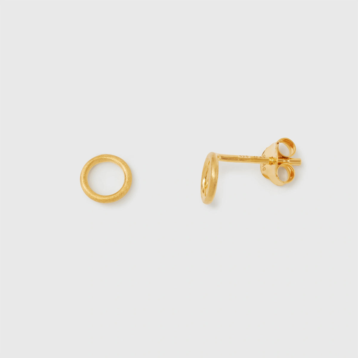 satin circle stud