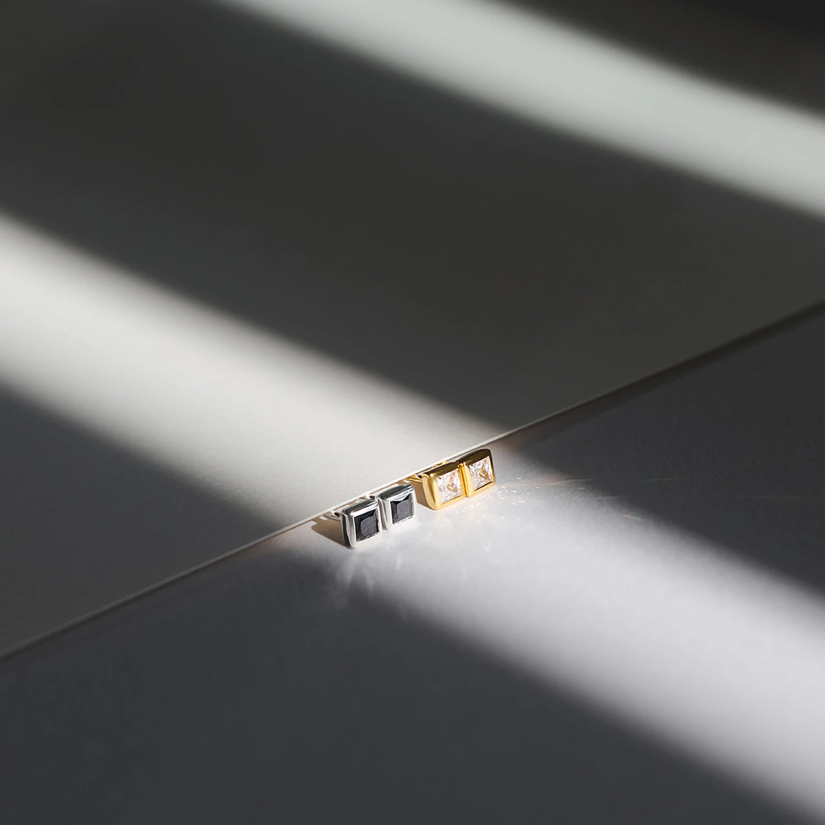 sparkle square stud