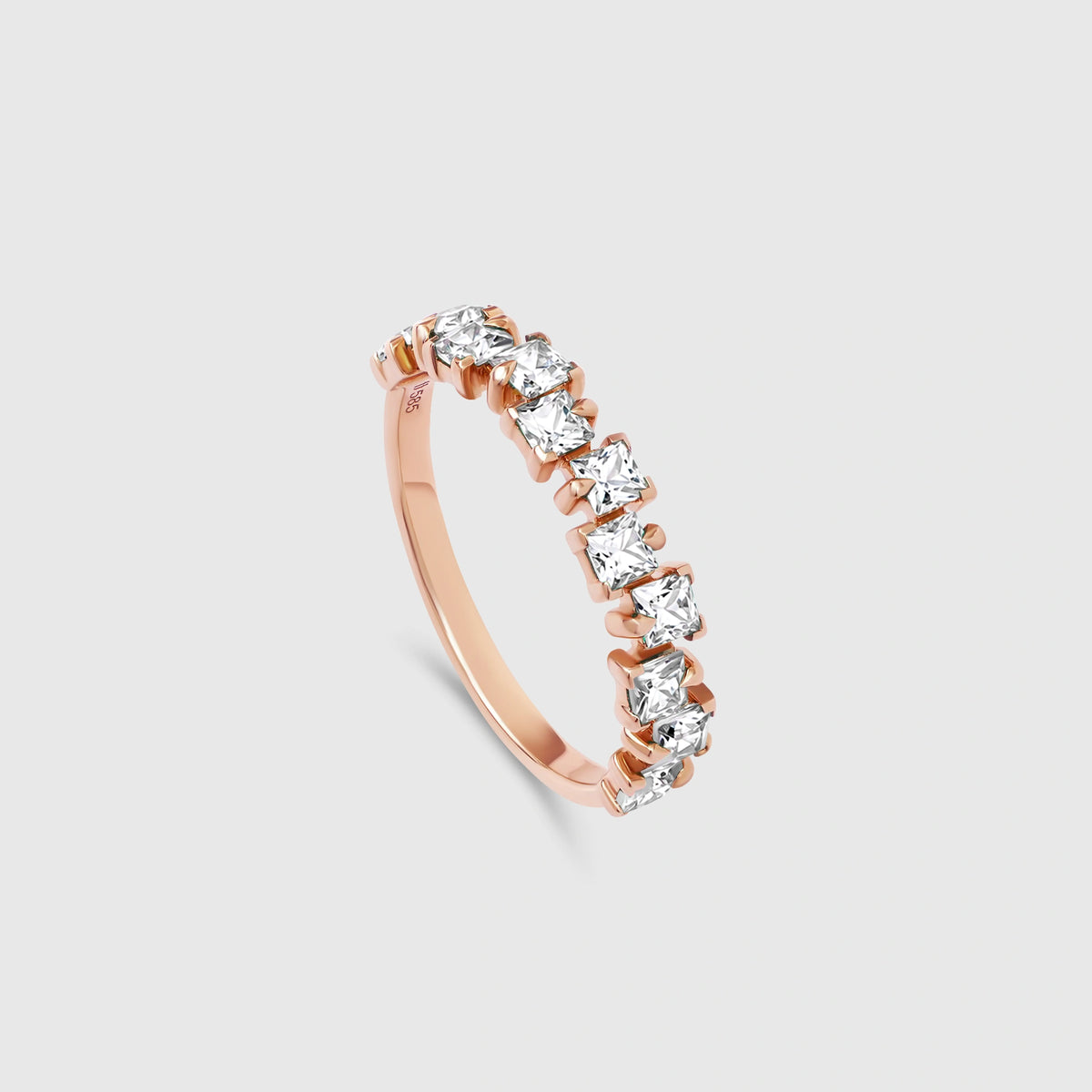the diamond princess ring | solid gold