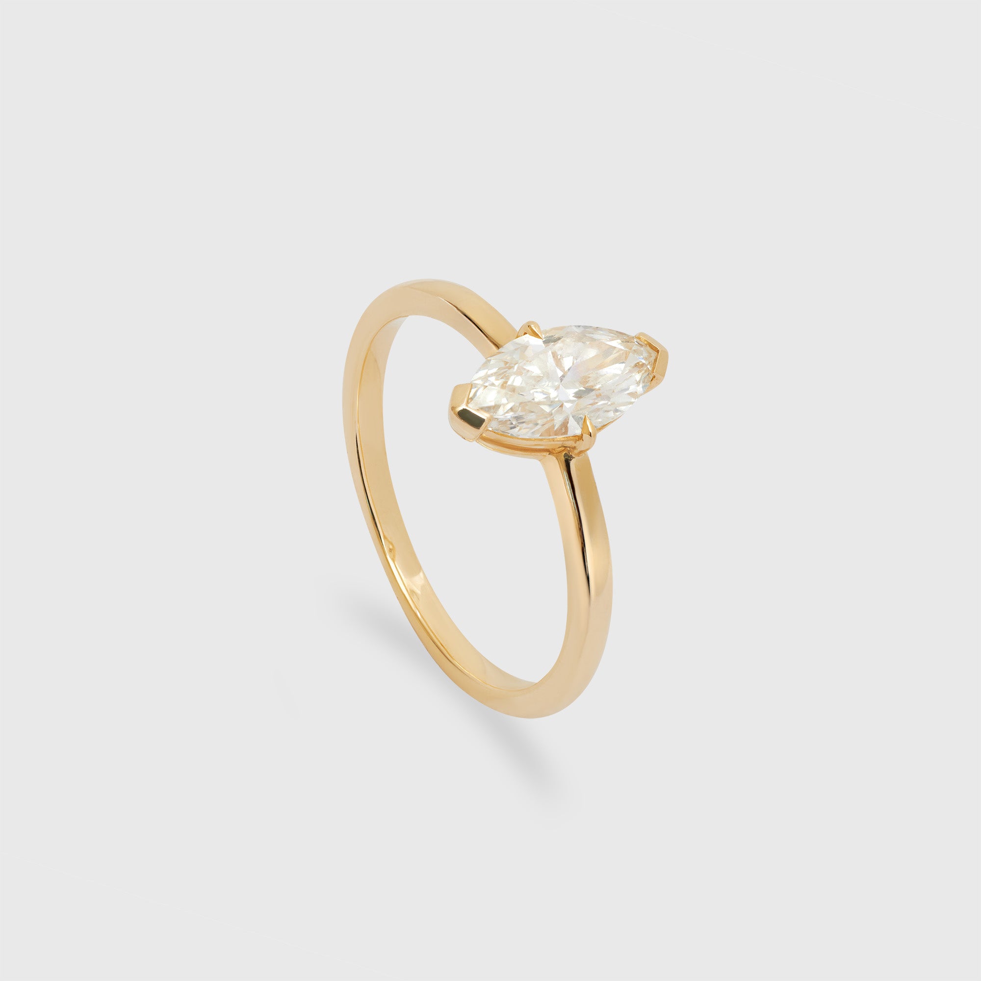 Verlobungsring-Diamant-Marquise-Schliff