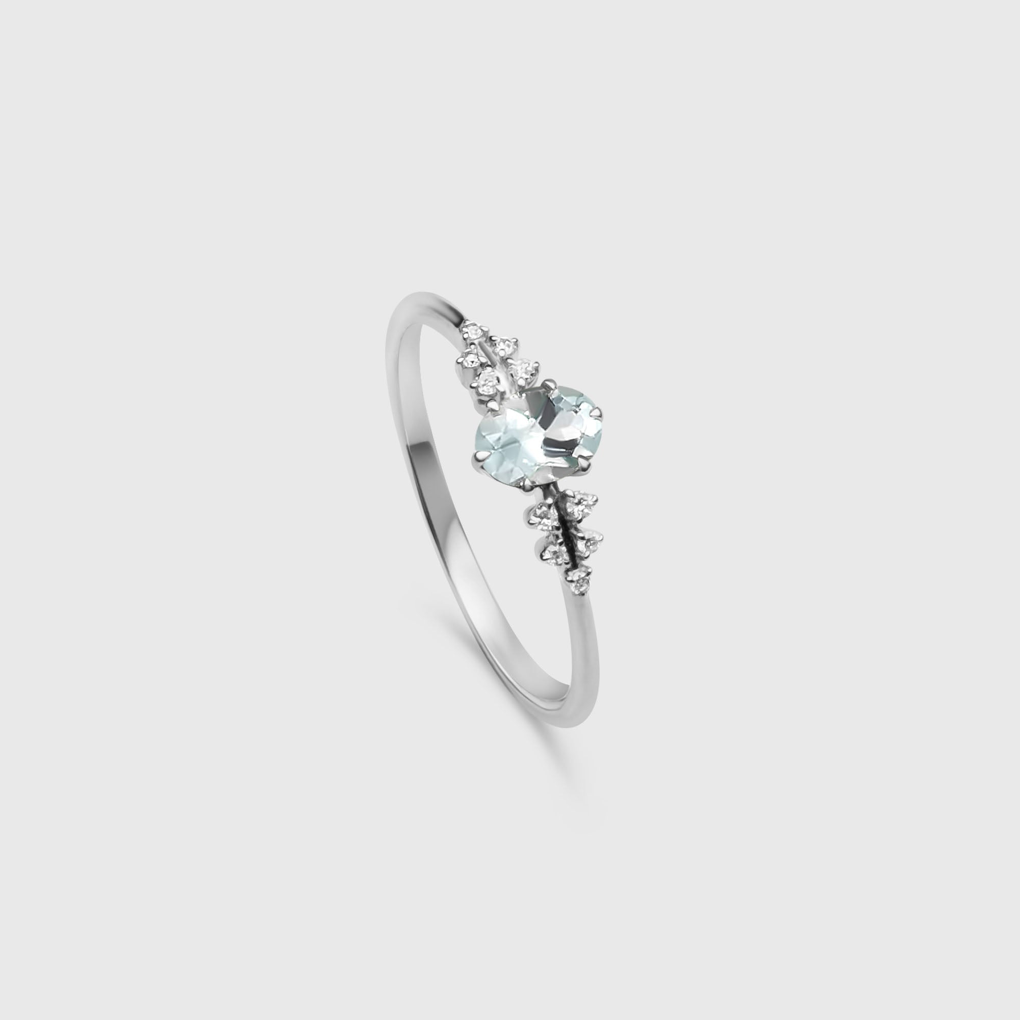 the iconic aquamarine engagement ring | solid gold