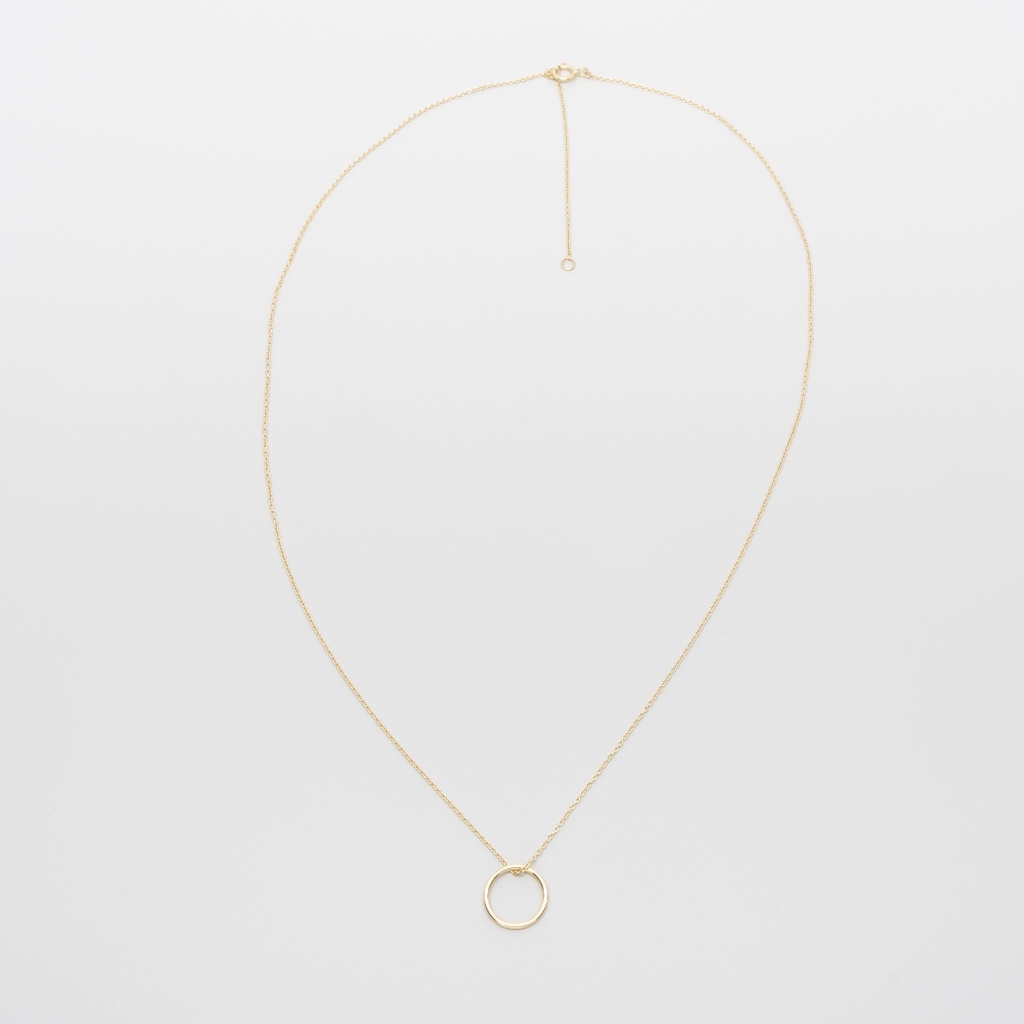 medium circle necklace | solid gold