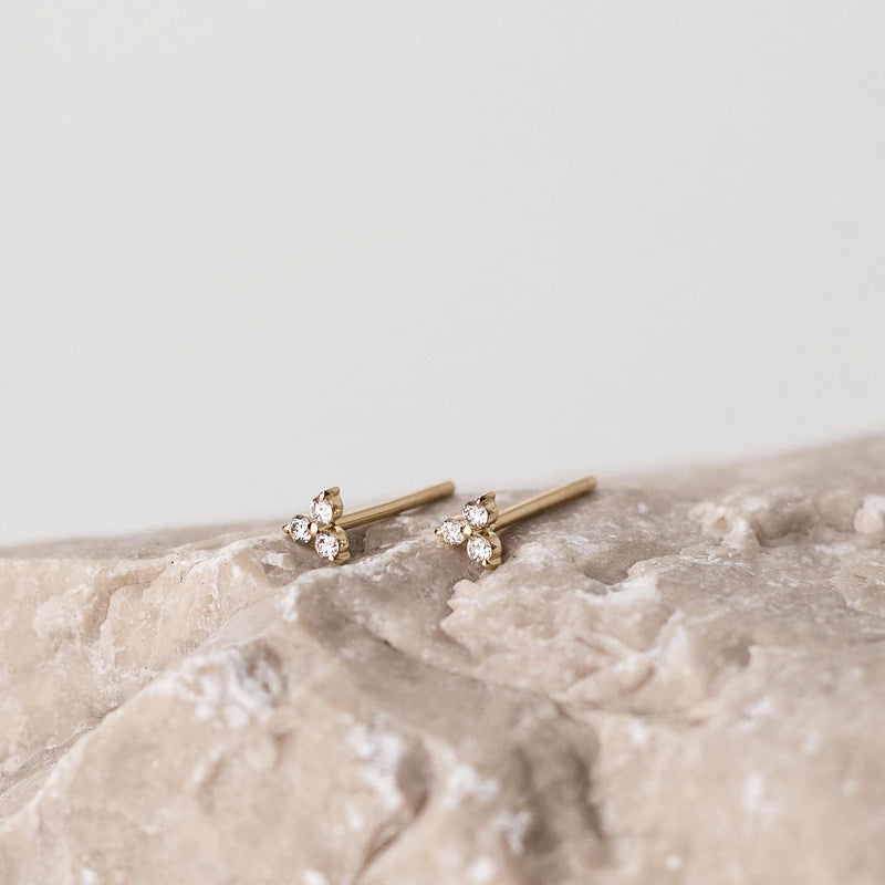 triple diamond stud | solid gold
