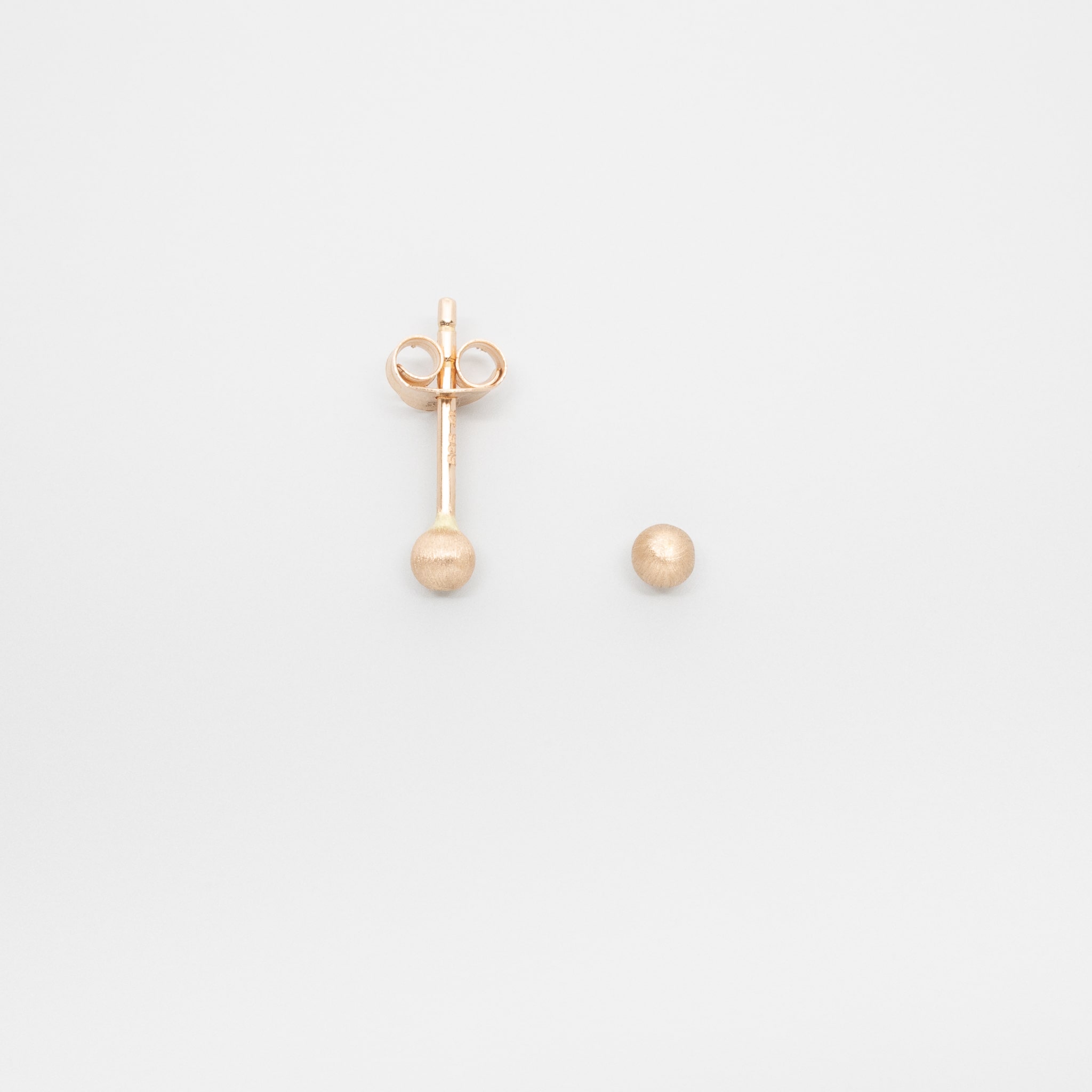 satin ball stud | solid gold