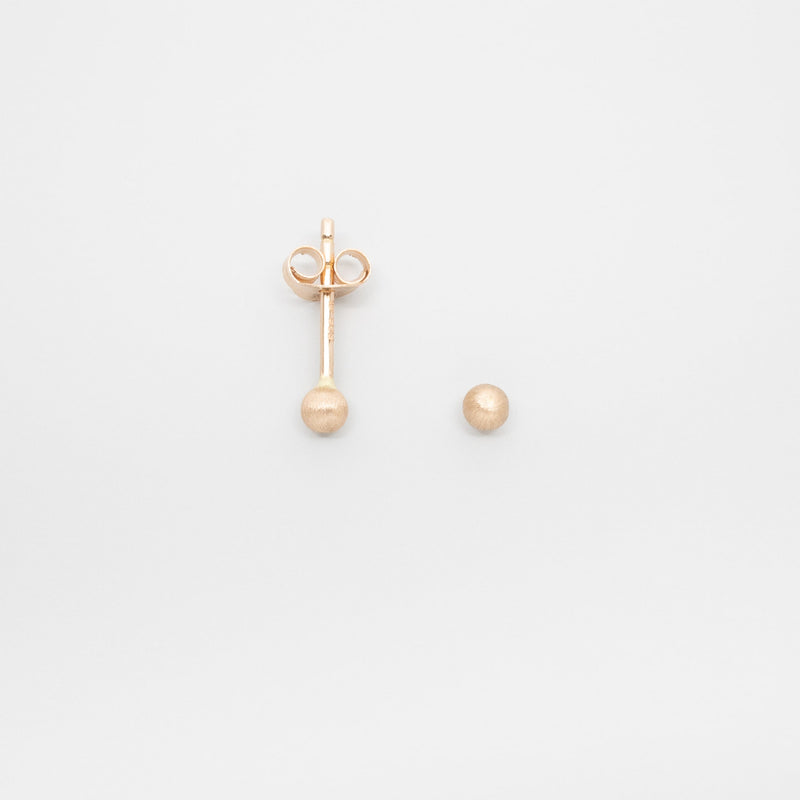 satin ball stud | solid gold