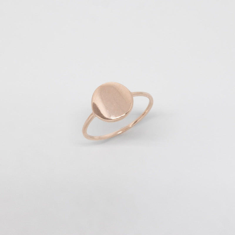 shiny disc ring